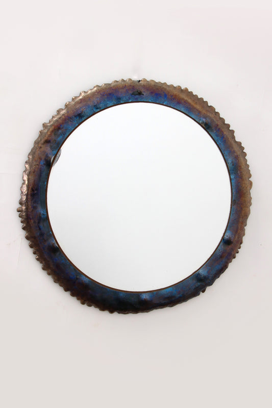 Brutalistische stoere Wandspiegel met emaille op metaal jaren70.