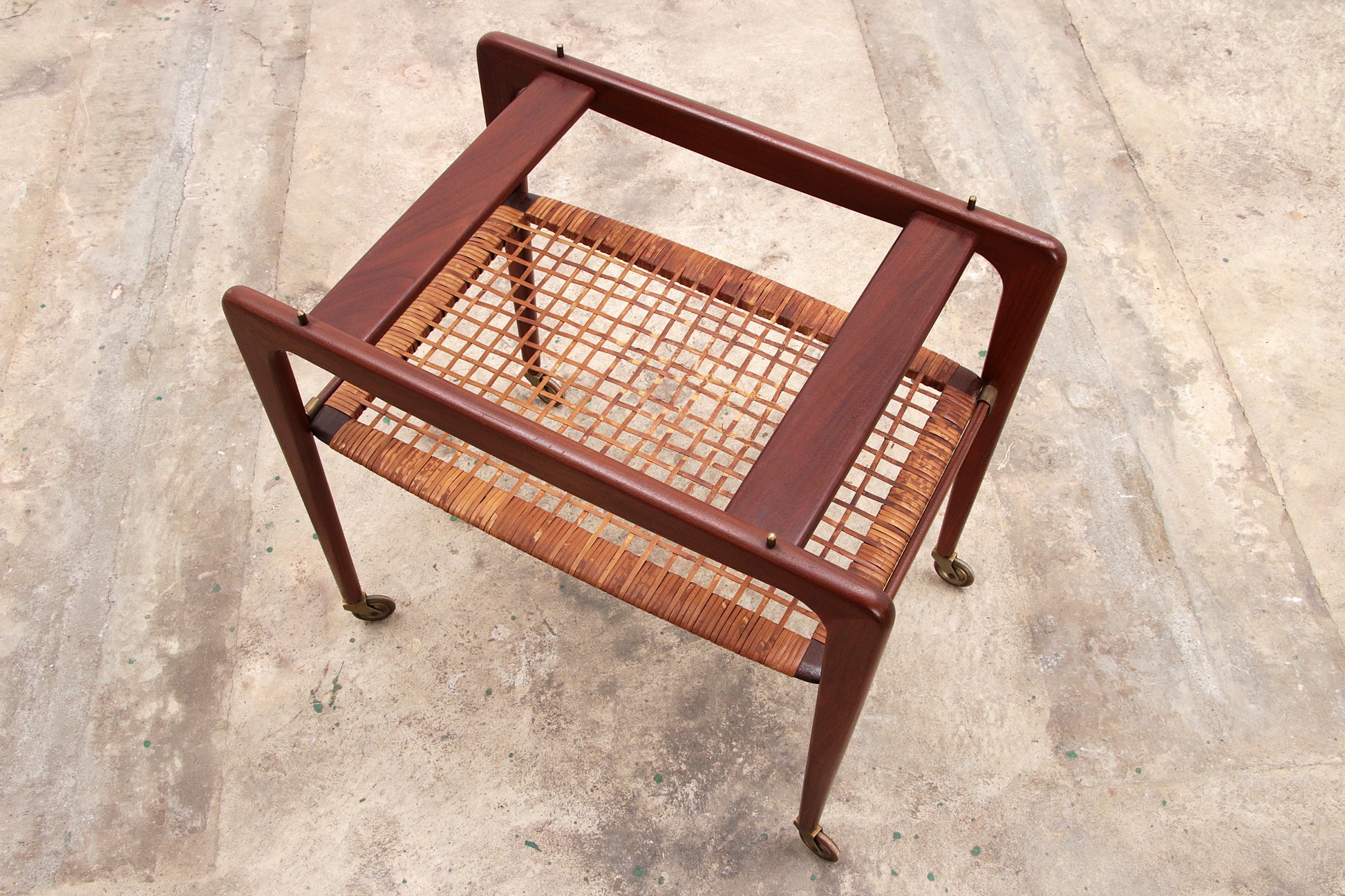 Poul Jensen Trolley teak gemaakt door Selig,1960 denemarken.