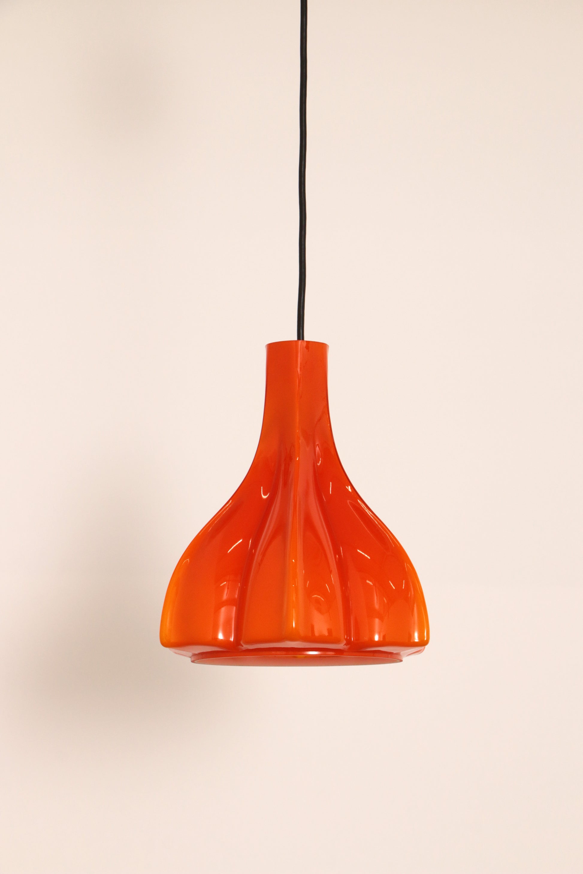 Vintage Oranje Glazen Hanglamp Van Peill En Putzler 1960