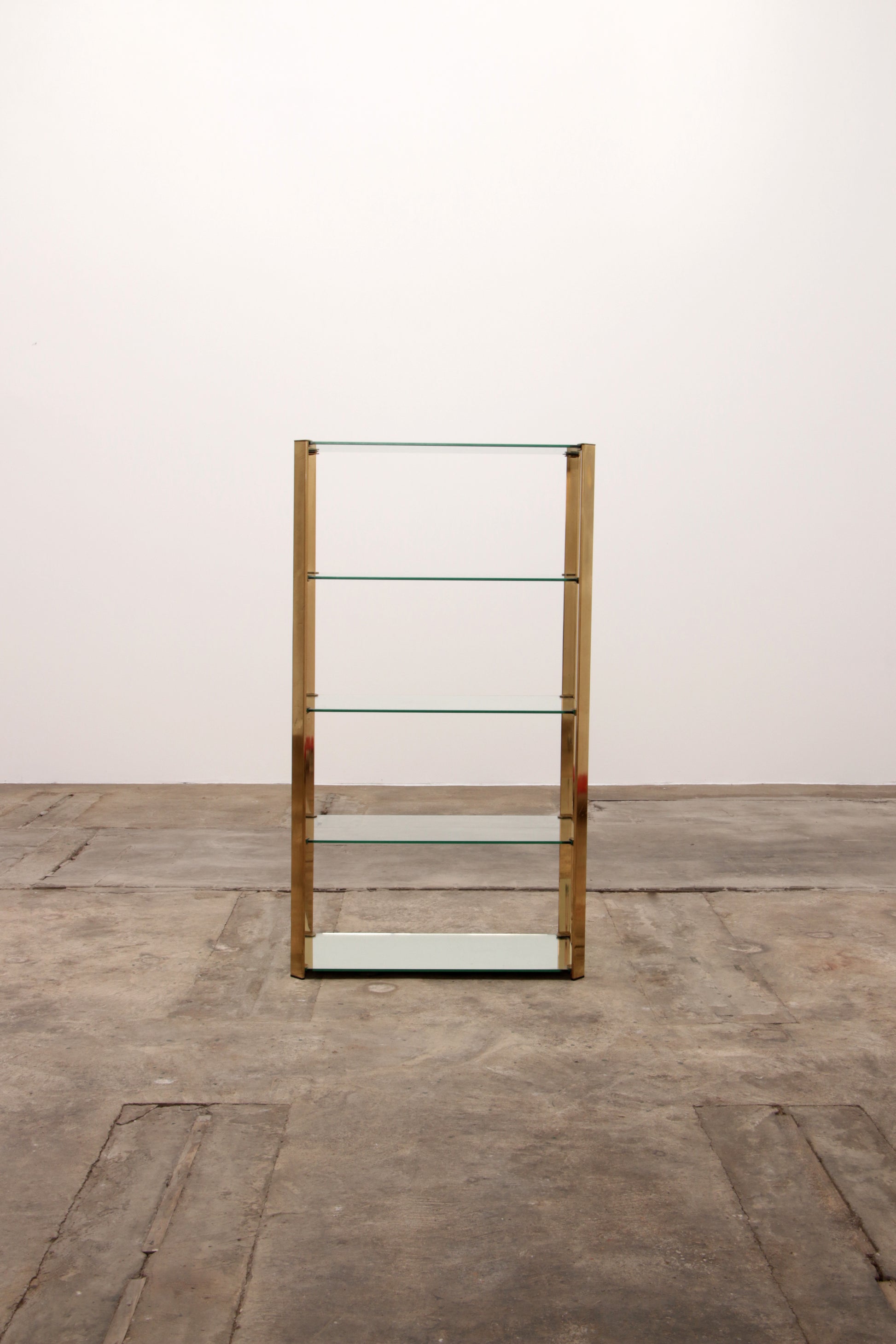 Hollywood Regency Franse Etagere in messing met glas,1970