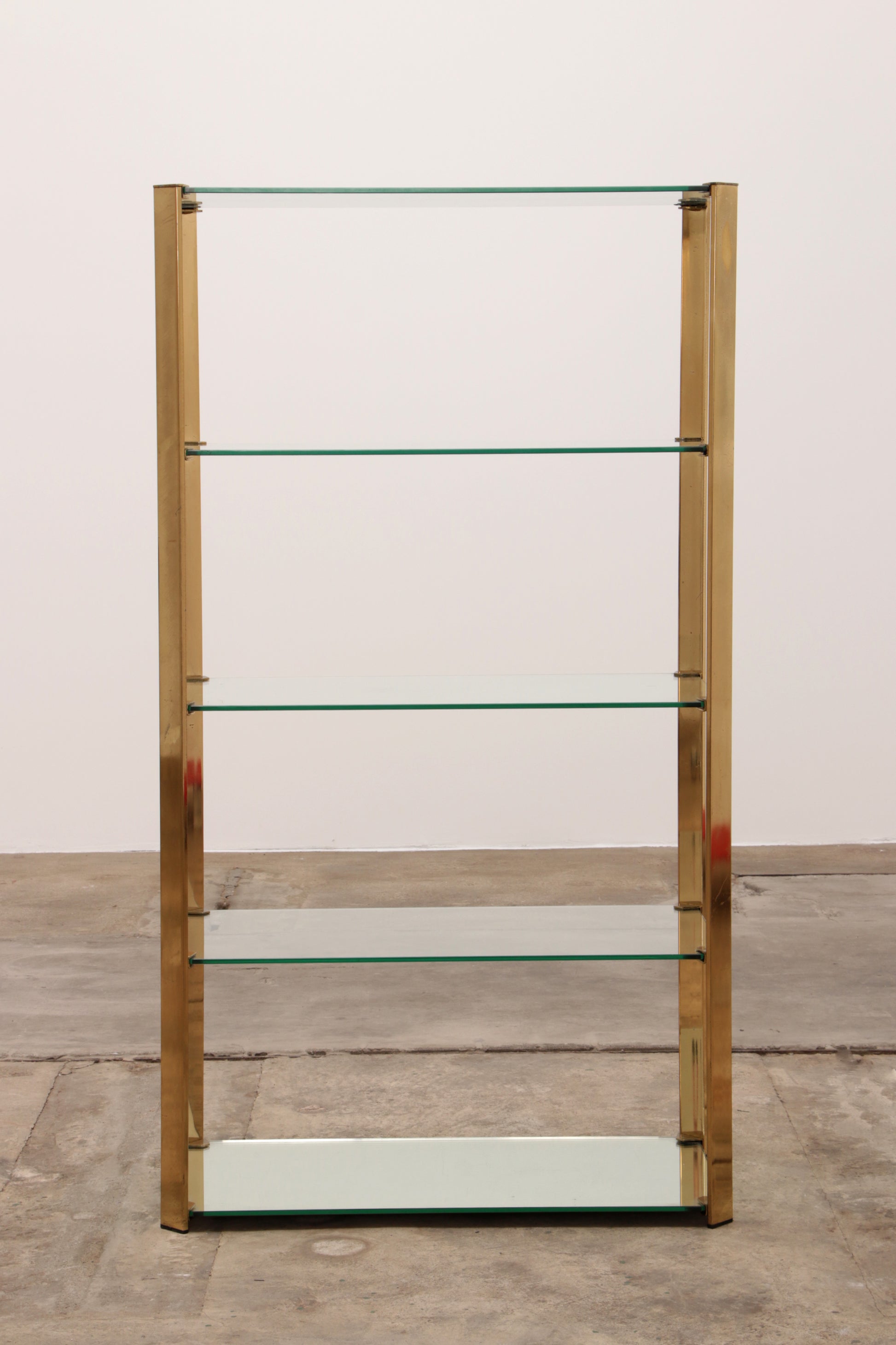 Hollywood Regency Franse Etagere in messing met glas,1970