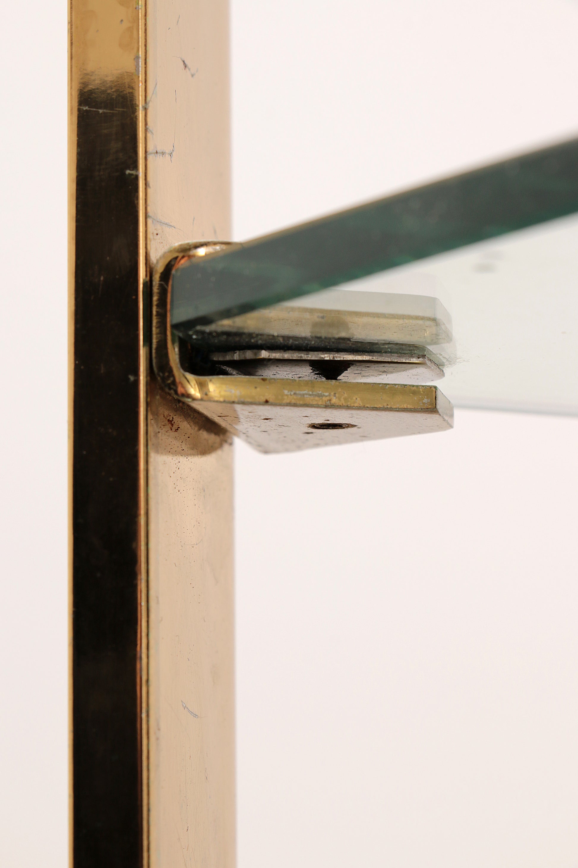 Hollywood Regency Franse Etagere in messing met glas,1970
