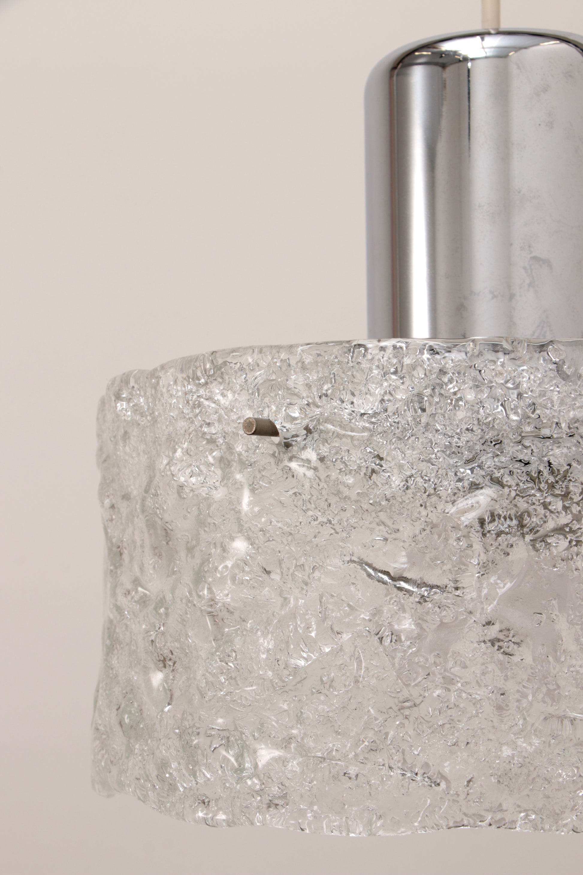 Zeer zeldzame  ijsglas lamp geproduceerd door Egon Hillebrand,1960 Duitsland.