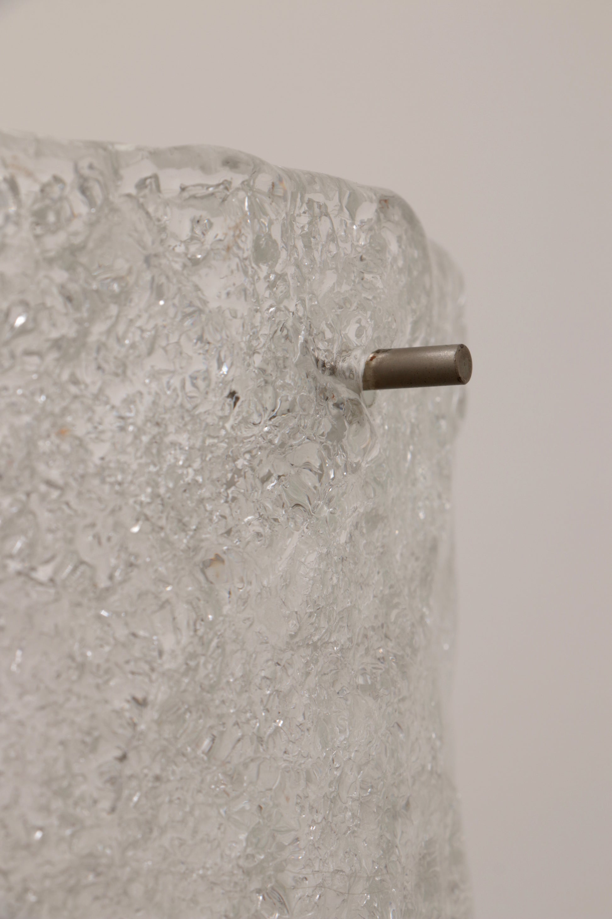 Zeer zeldzame  ijsglas lamp geproduceerd door Egon Hillebrand,1960 Duitsland.