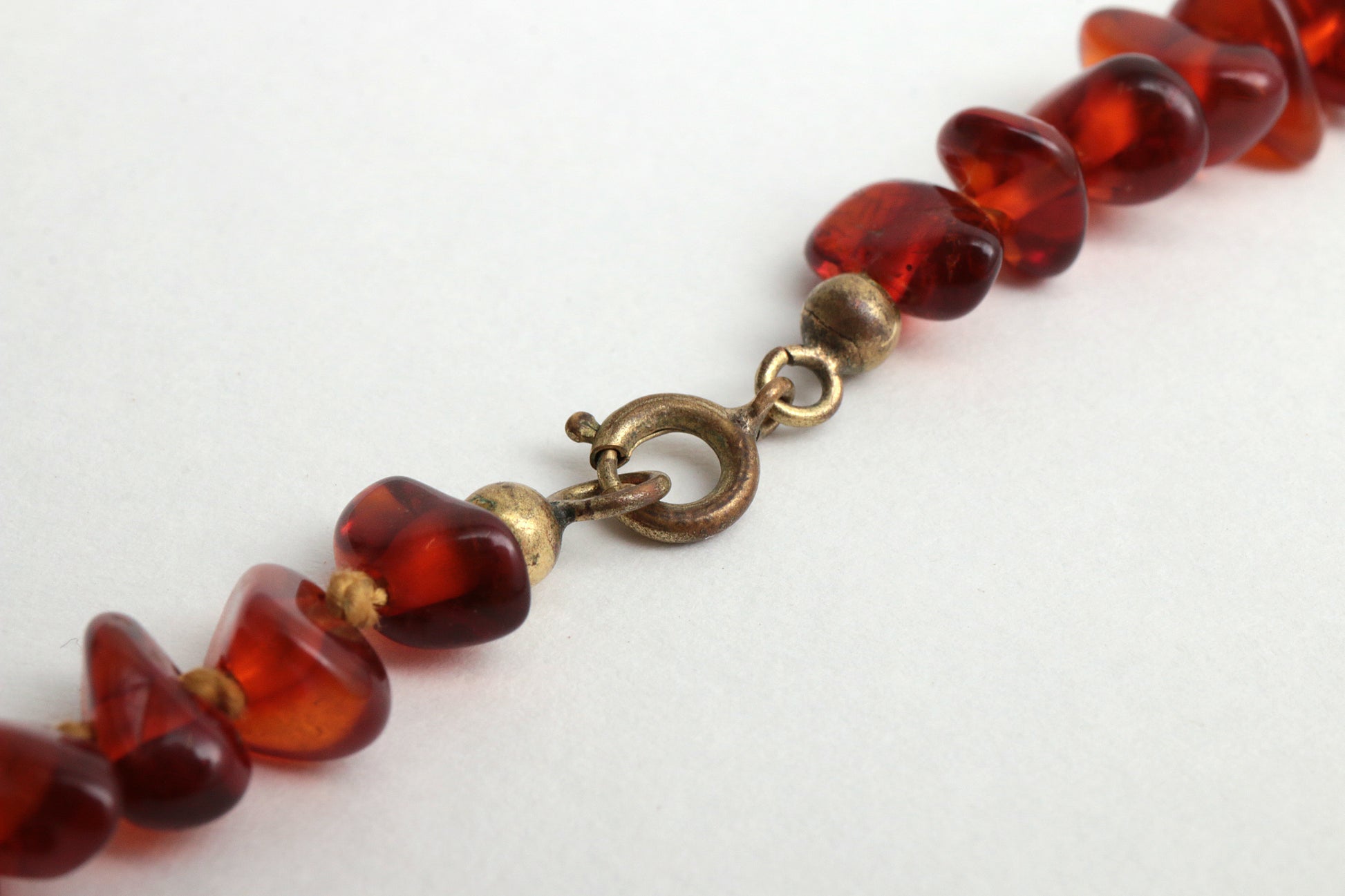 Vintage Set van drie barnsteen kettingen,1960