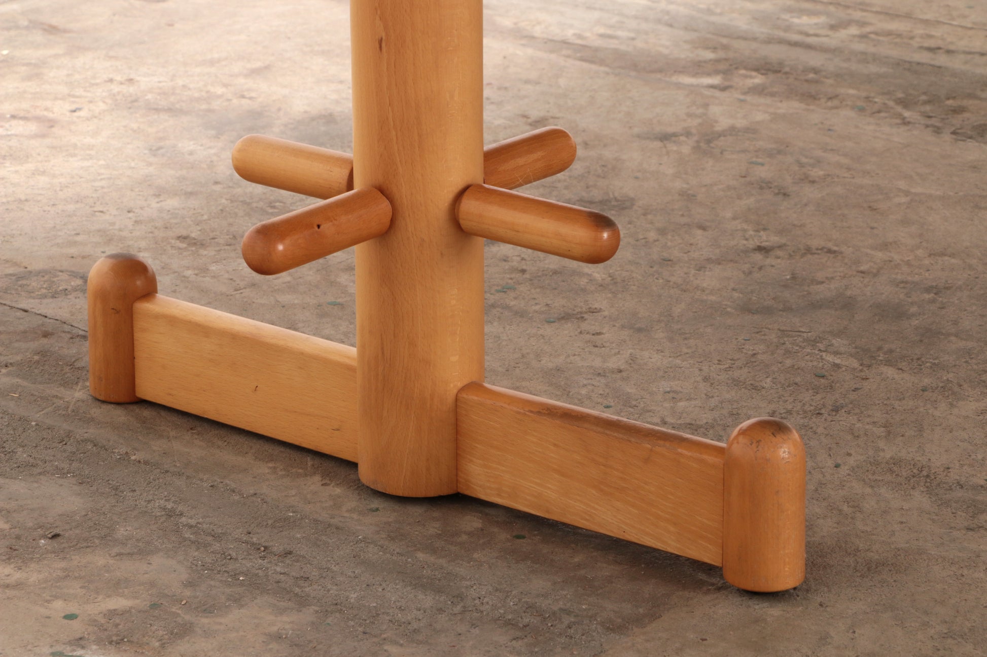 Stokke Eetkamerset grote tafel met 8 stoelen ontwerp Peter Opsvik,1990