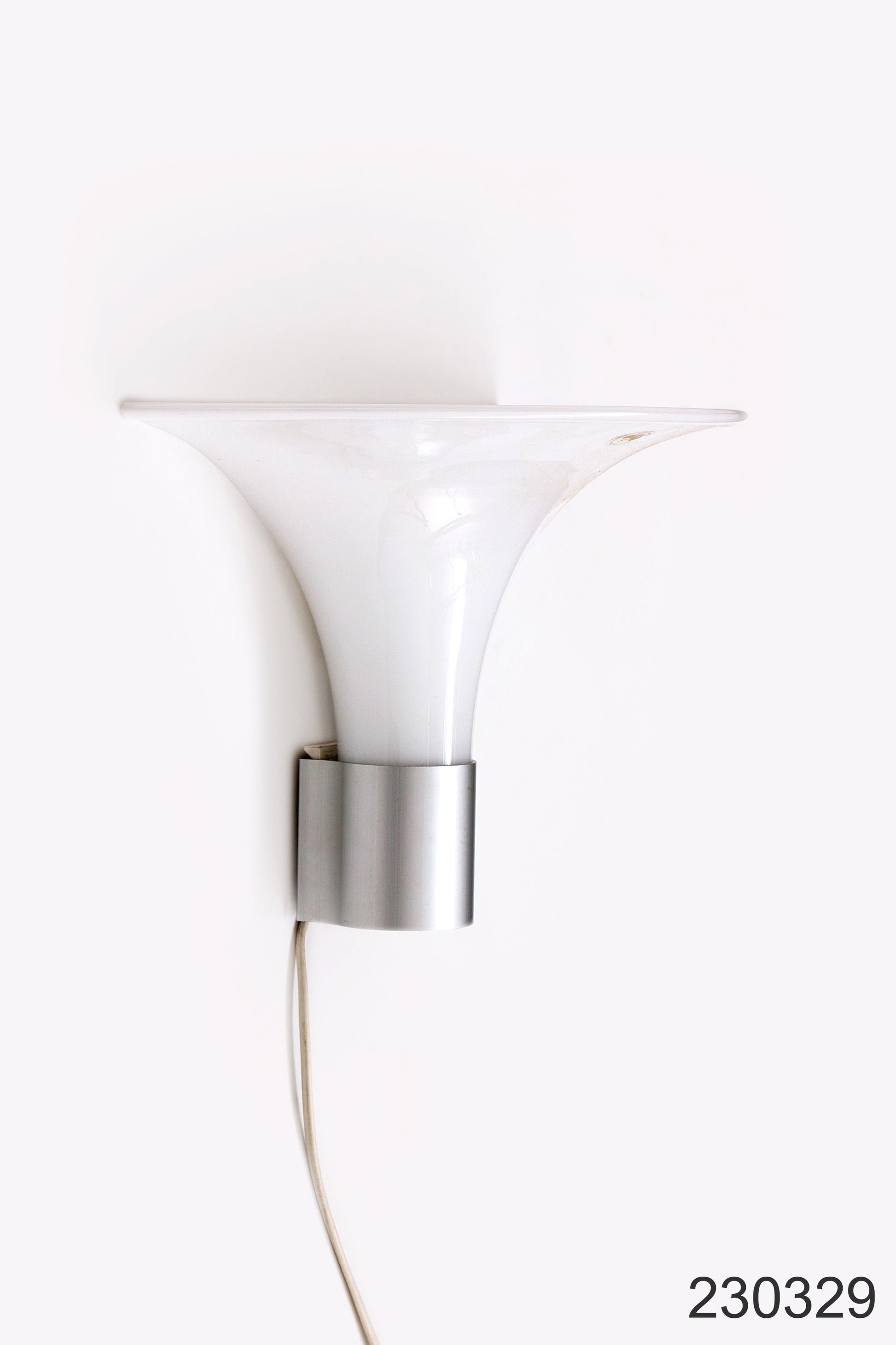 Vintage ''Mandarin'' Holmegaard wandlamp Michael Bang, 1980s.