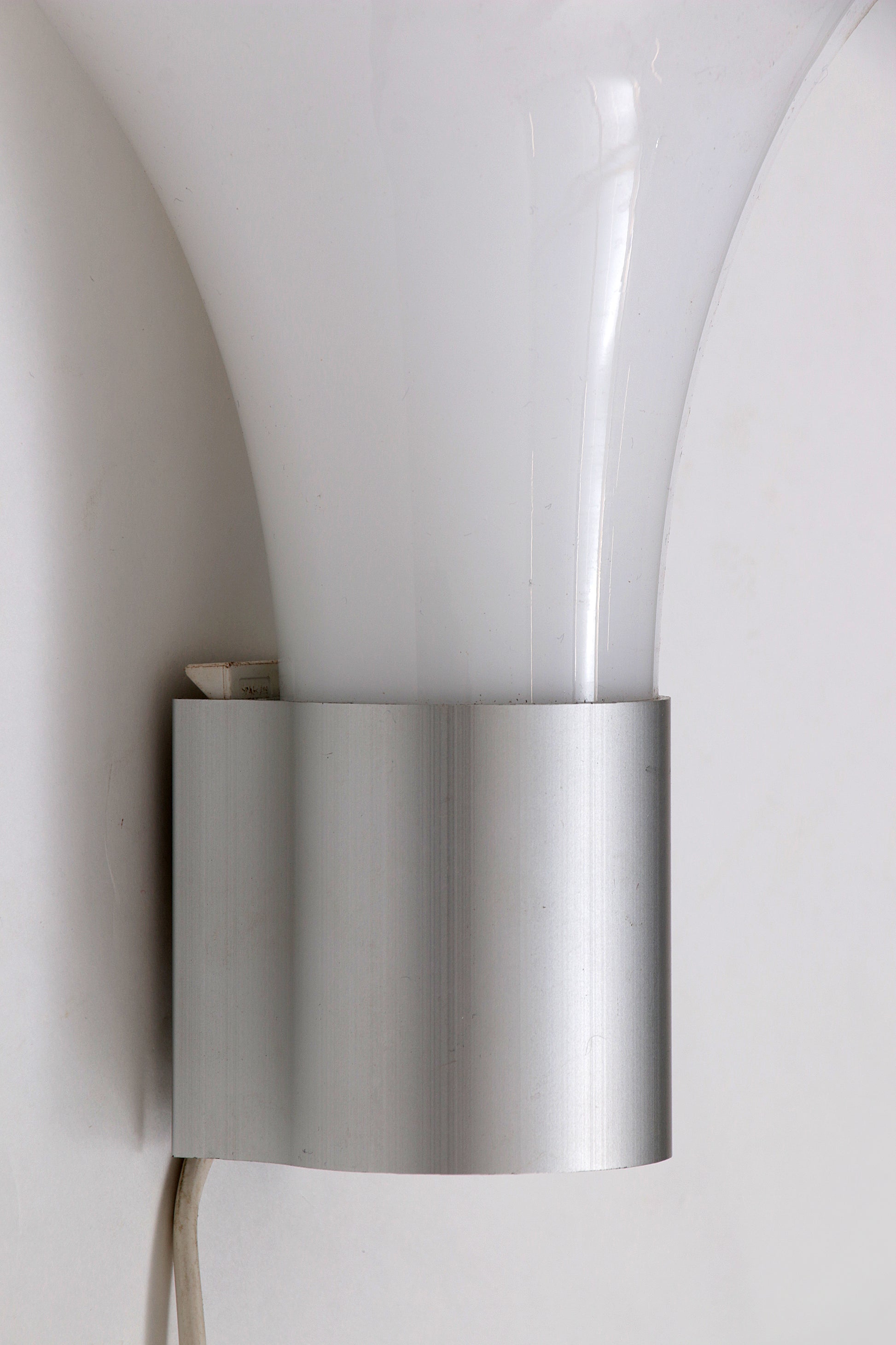 Vintage ''Mandarin'' Holmegaard wandlamp Michael Bang, 1980s.