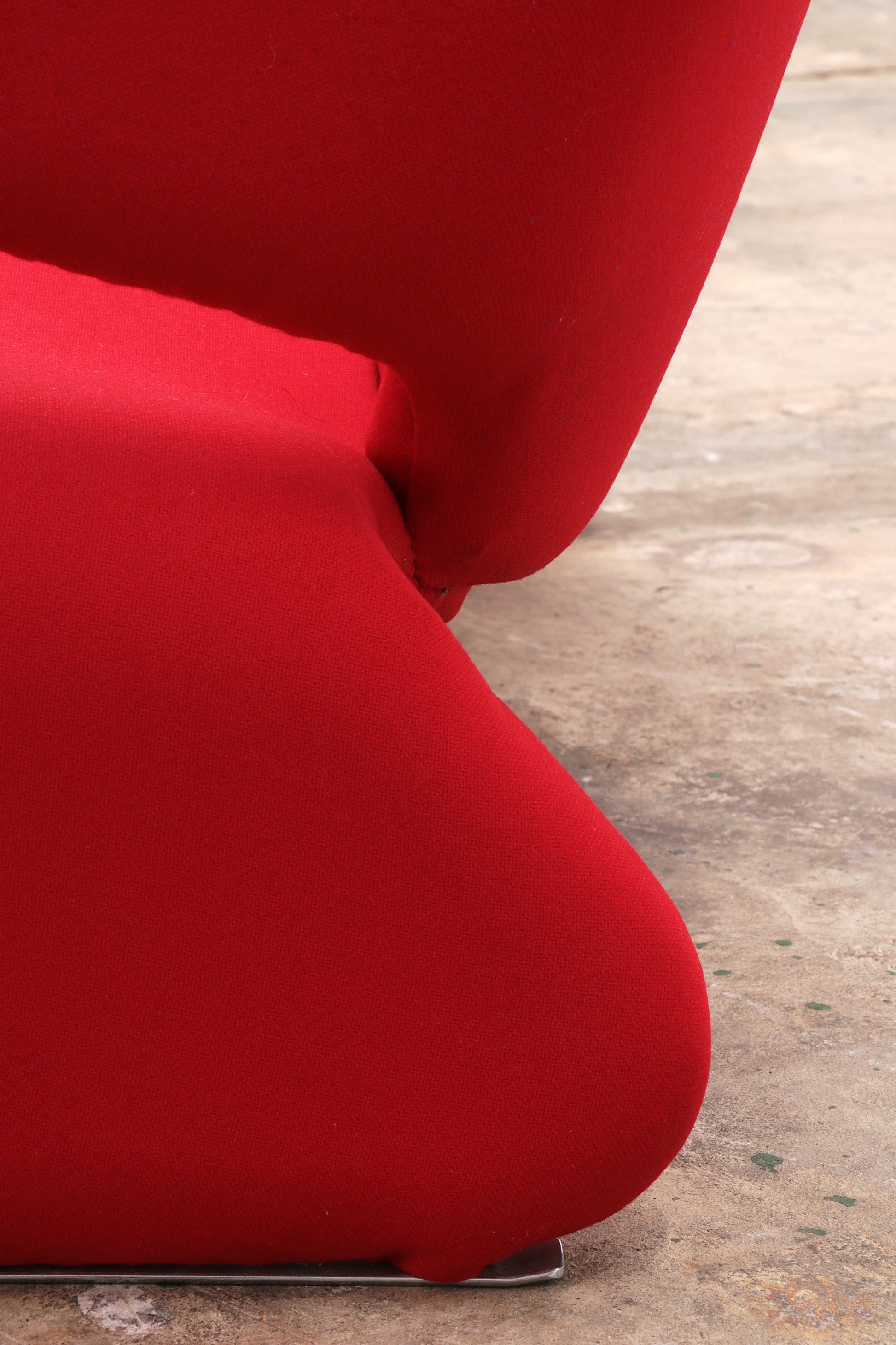 Vintage Tweezits Djinn Sofa van Oliver Mourgue - Een Icoon uit de Jaren '60