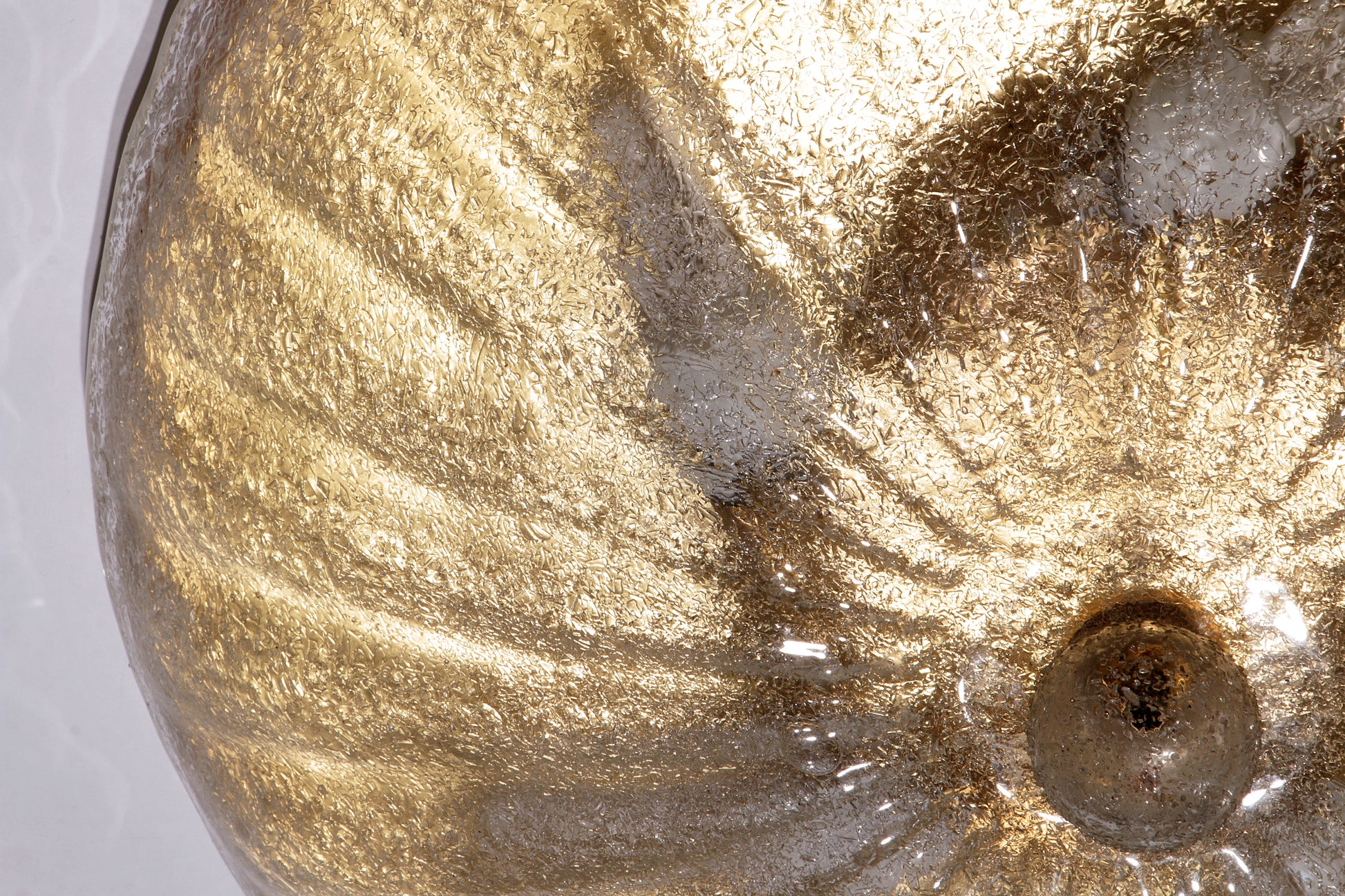 Italiaanse plafonnière van Muranoglas met gouden details
