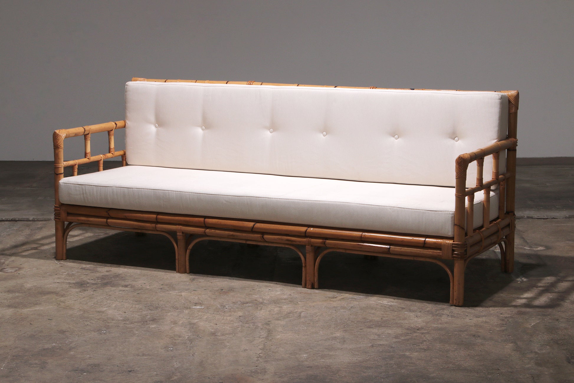 Vintage Italiaanse Bamboe Bank met Kussens uit de Jaren 70