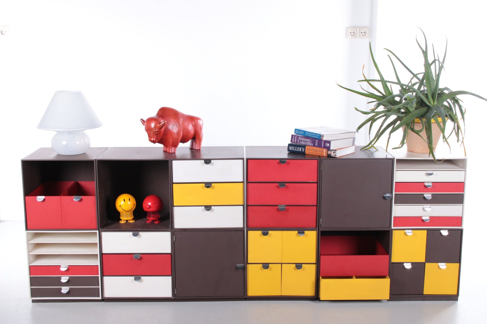 Vintage Palaset Palanox Modular opslag boxen Set of 12, made by Treston sideboard