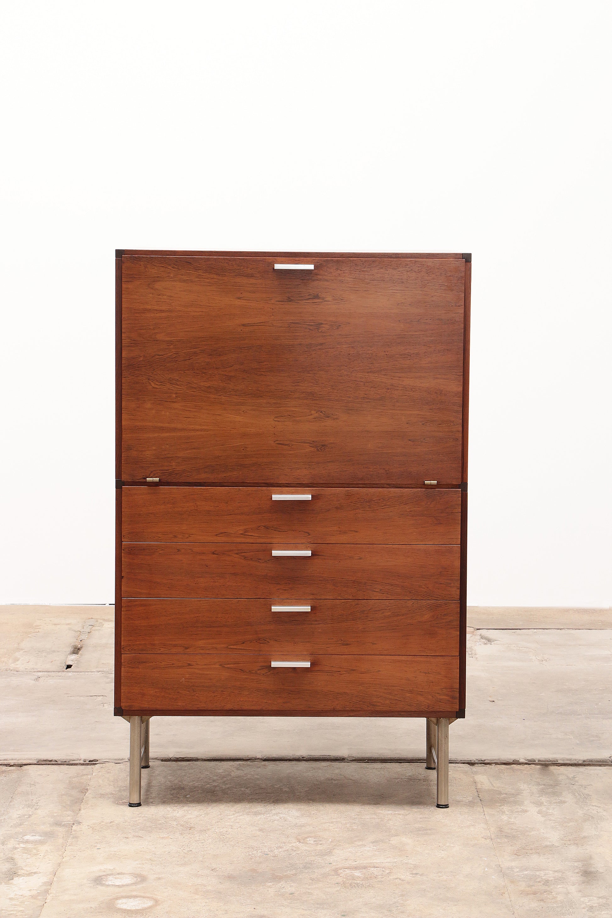 CR-serie barkast van Cees Braakman door Pastoe, 1960.