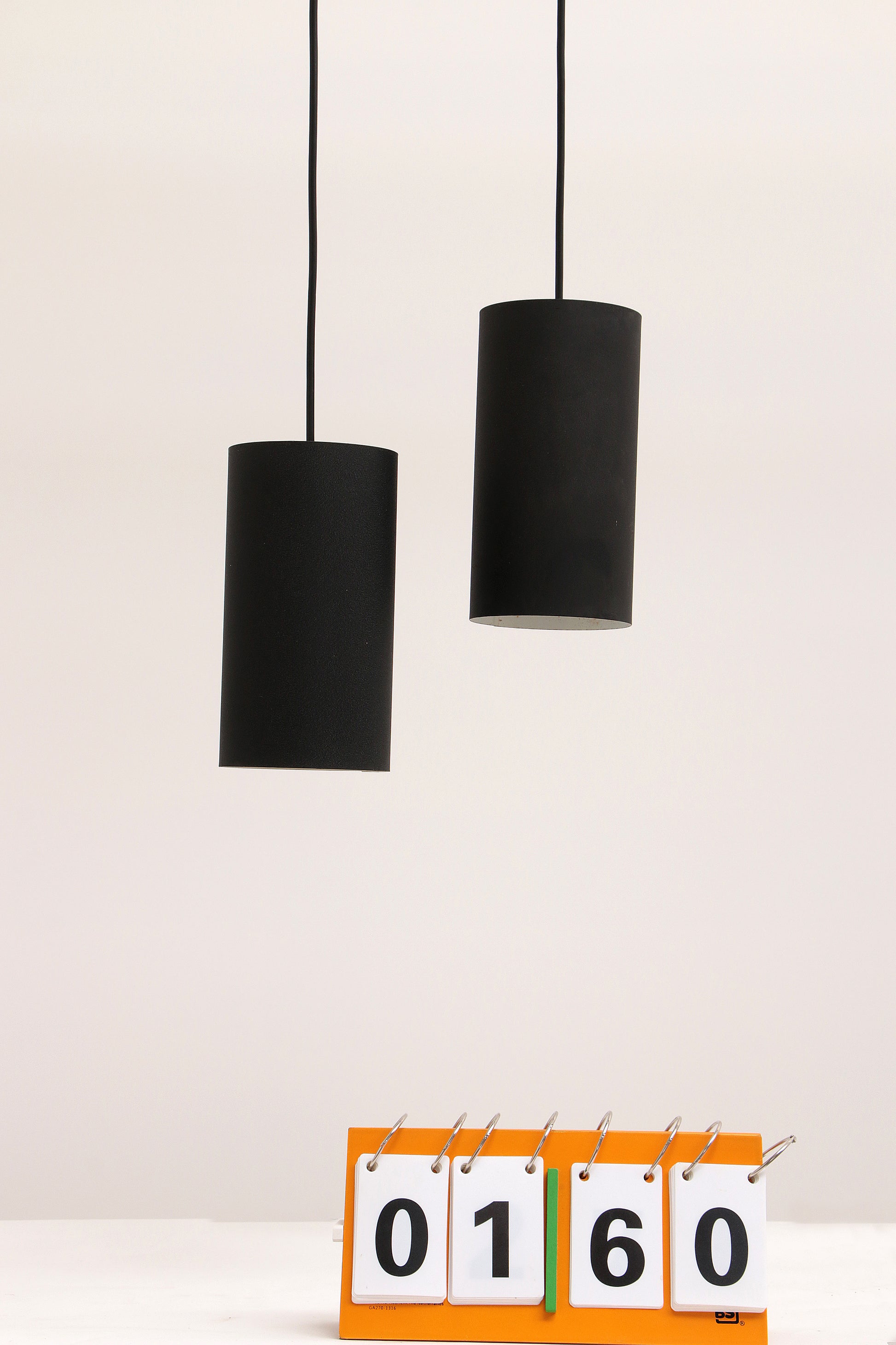 Philips Set van 2 hanglampen Model Nt 48 ontwerp van Argenta,1960