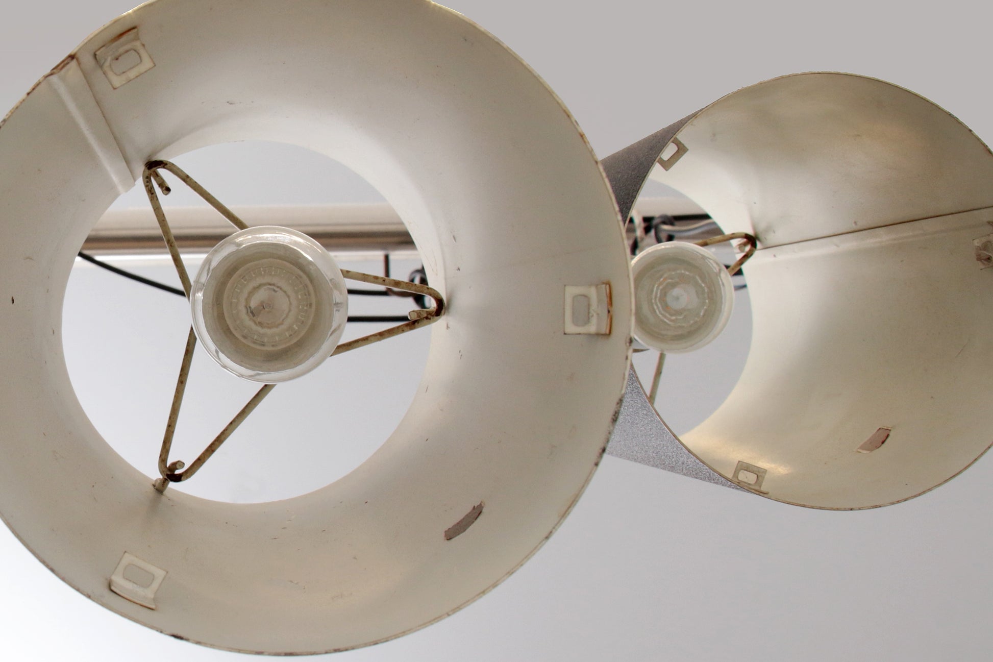 Philips Set van 2 hanglampen Model Nt 48 ontwerp van Argenta,1960