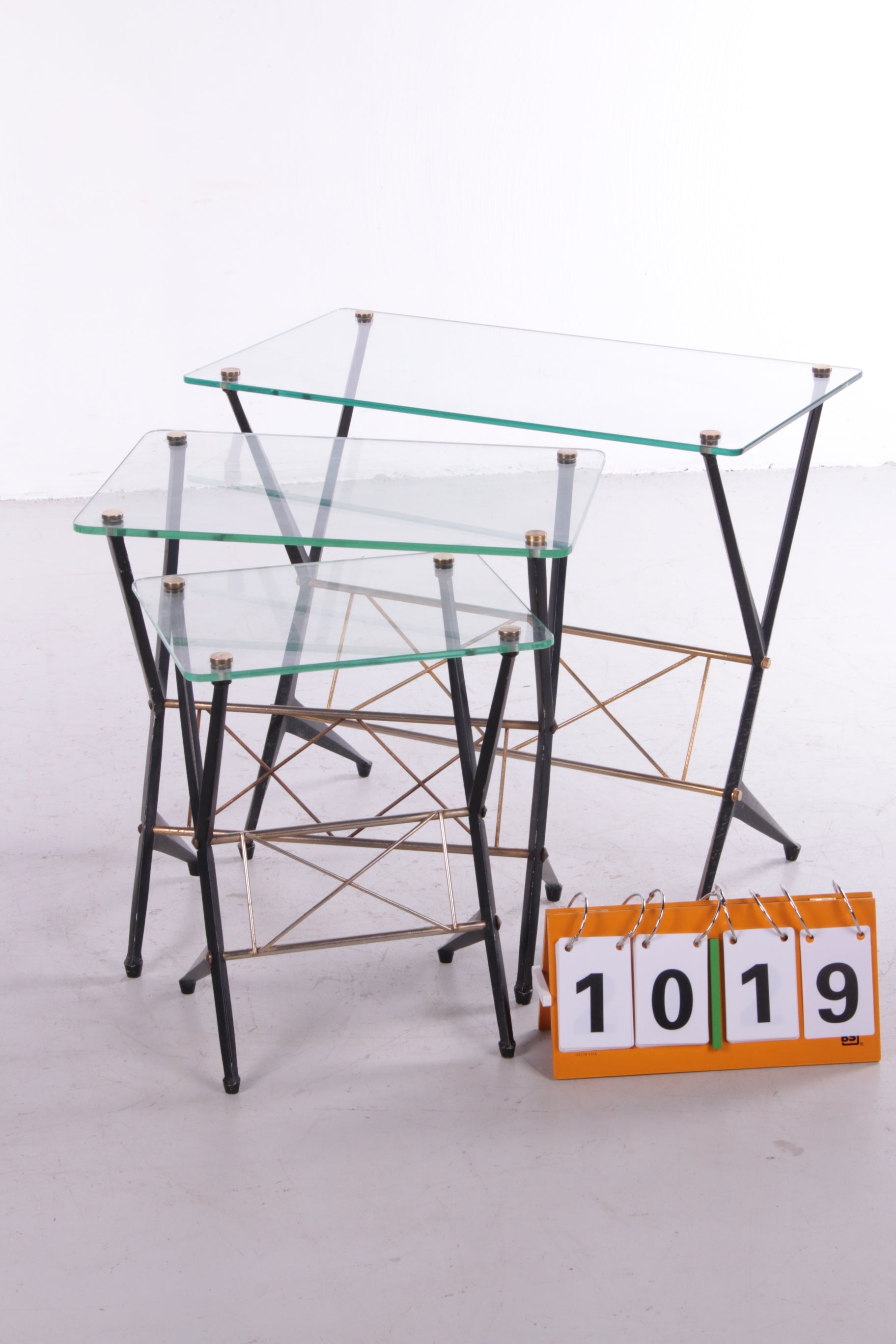 Angelo Ostuni Set van 3 bijzettafels, Italy 1950 voorkant set