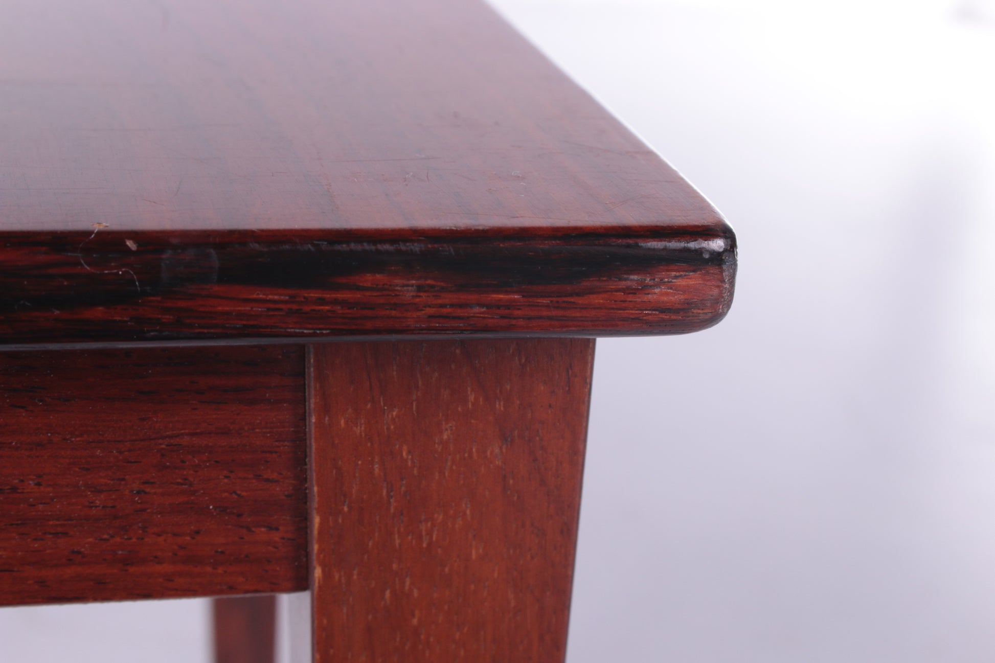 Pallisander bijzettafeltje of bijzettafel uit Denemarken