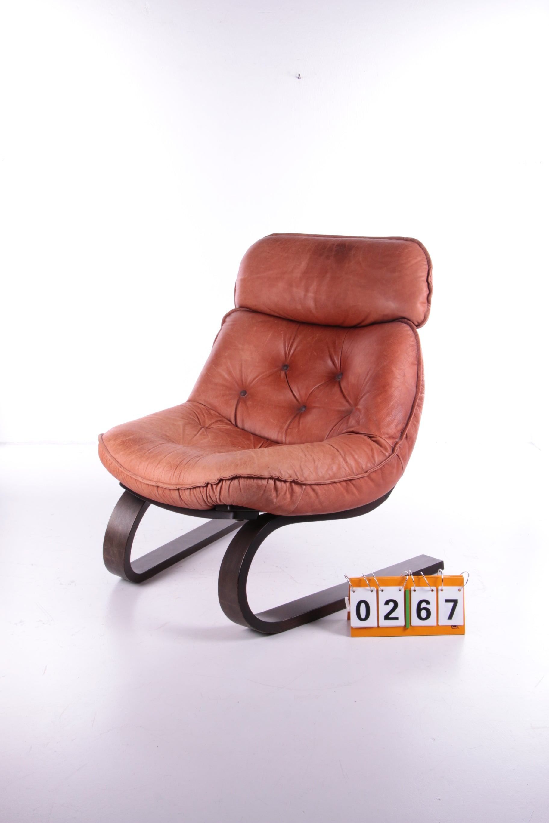 Vintage Braziliaanse Fauteuil met Gognackleur leren zitkussen,70s.