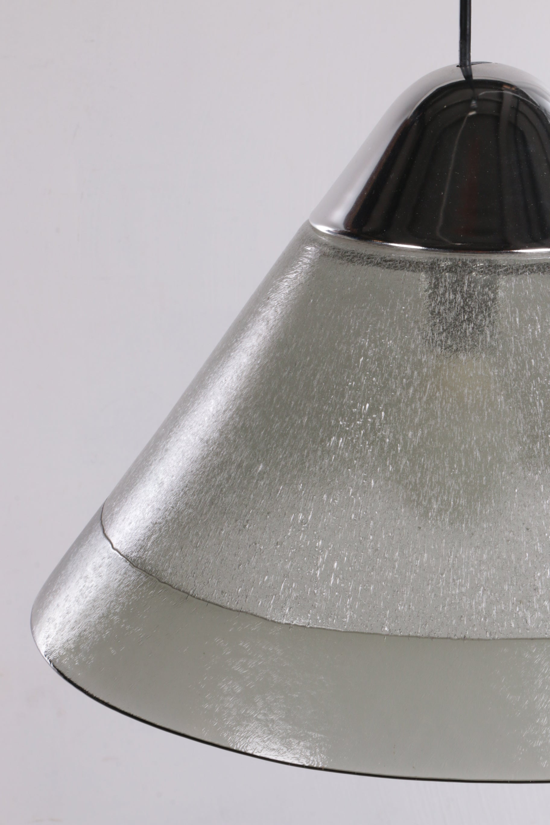 https://timeless-art.shop/products/vintage-hanglamp-ontwerp-van-peil-putzler-jaren70