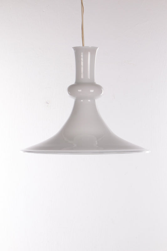 Witte mondgeblazen opaline glazen hanger van Michael Bang voor Holmegaard, Denemarken, jaren 80