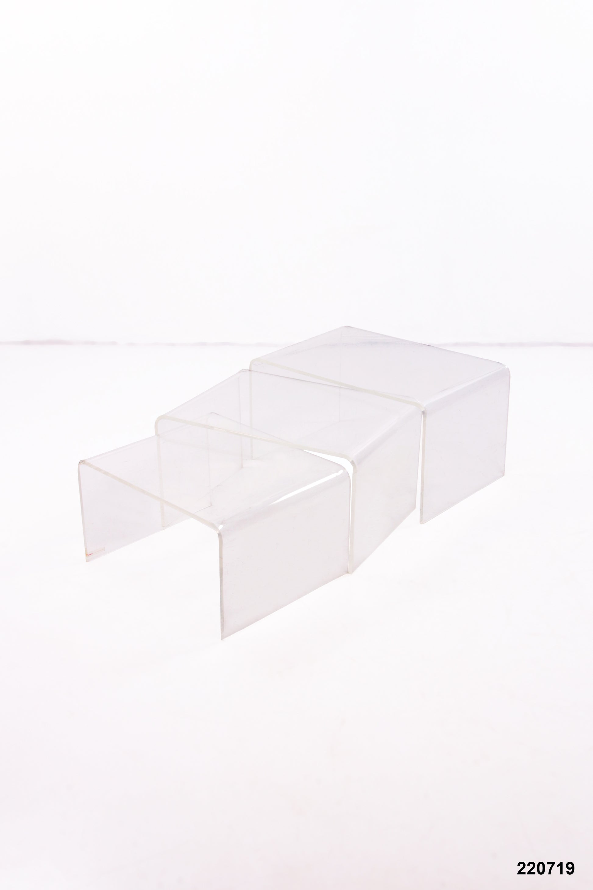 Set plexiglas bijzettafel of plantentafel past bij veel woonstijlen,1970s.