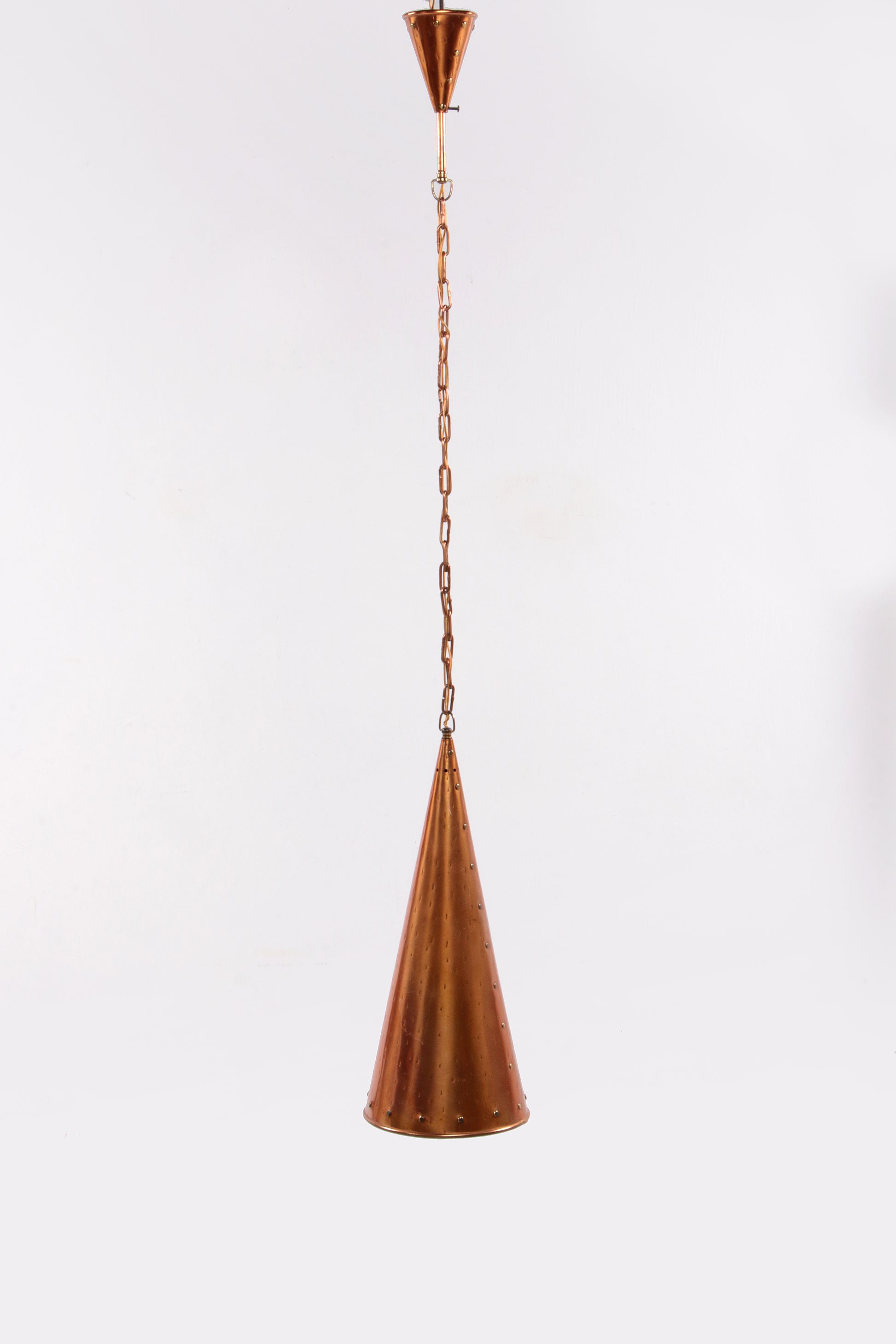 Deense met de hand gehamerde koperen hanglamp van E.S Horn Aalestrup, jaren 50
