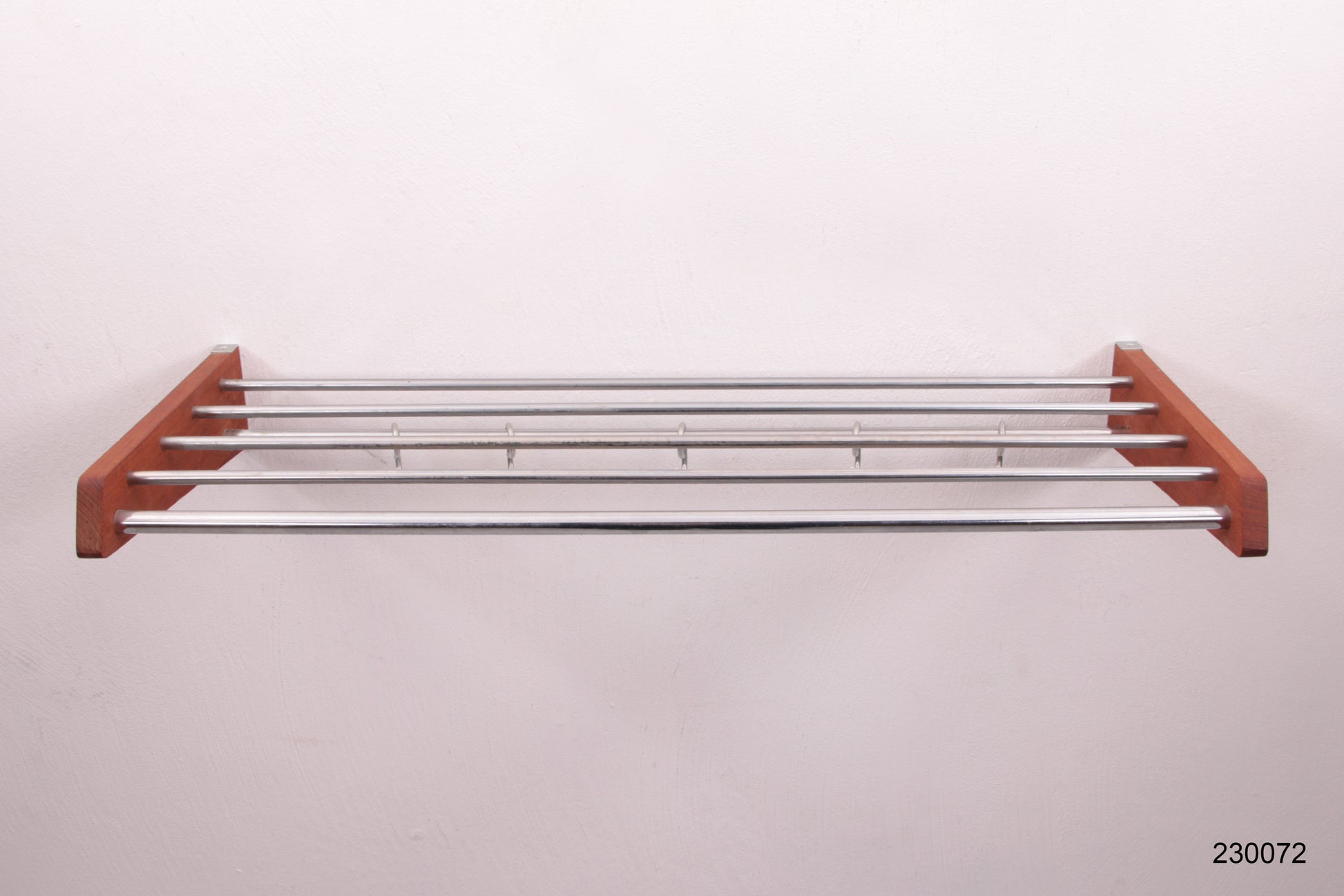 Deens Design Teakhouten Wand kapstok met chrome haken,60s.