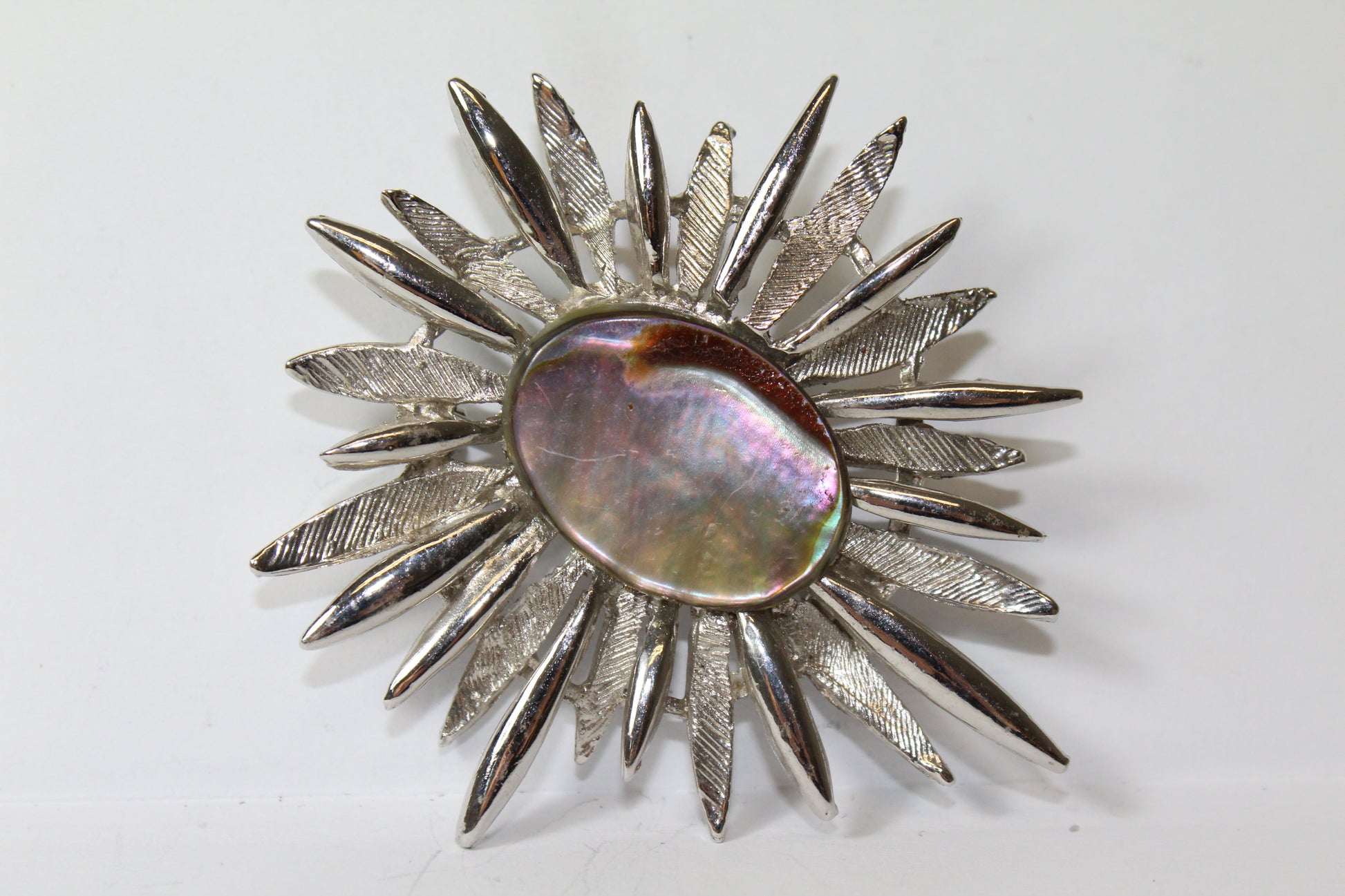 Diverse Vintage broches verschillende modelen gemaakt in 1960