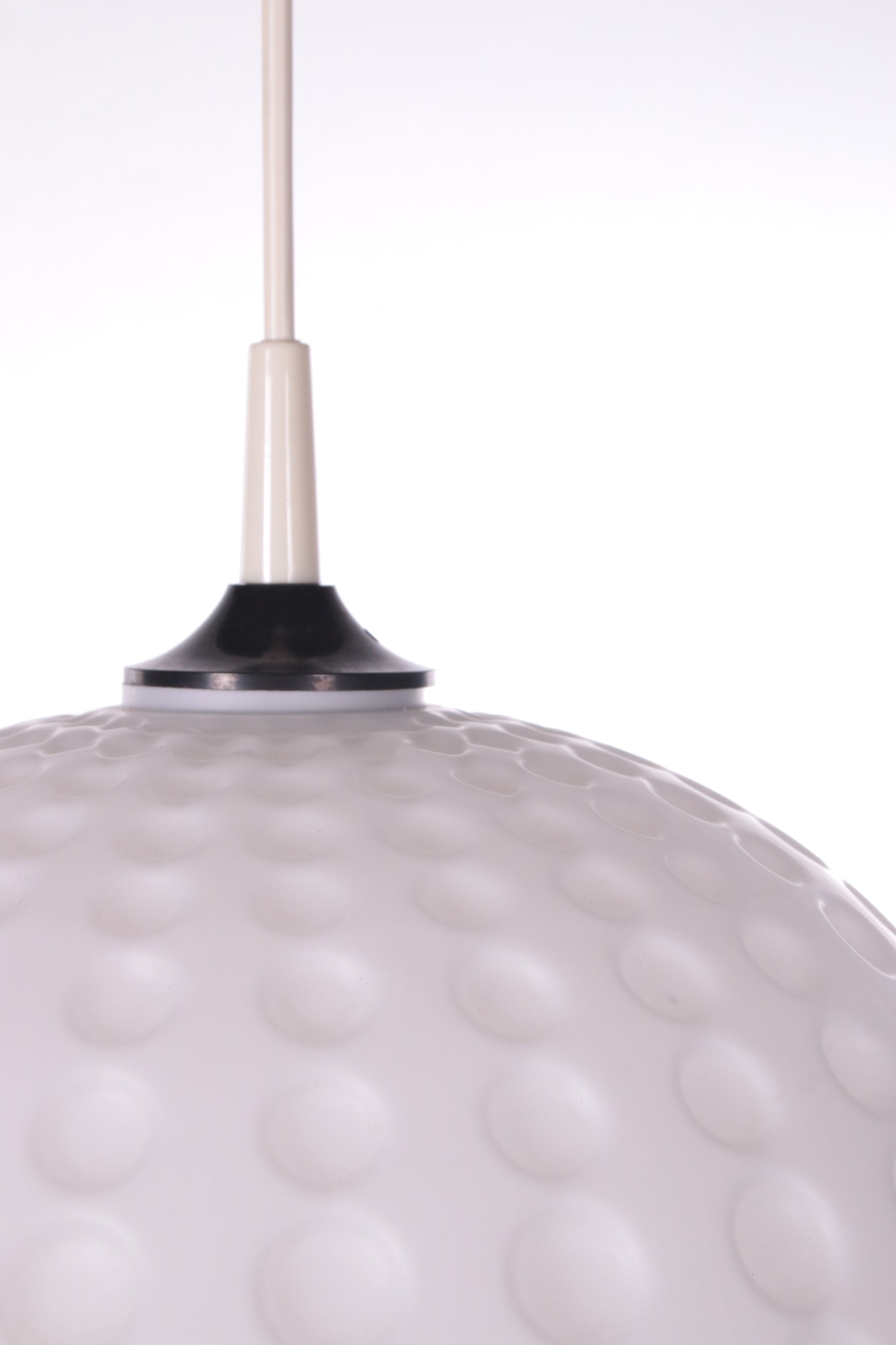 Vintage melkglas hanglamp detail snoer