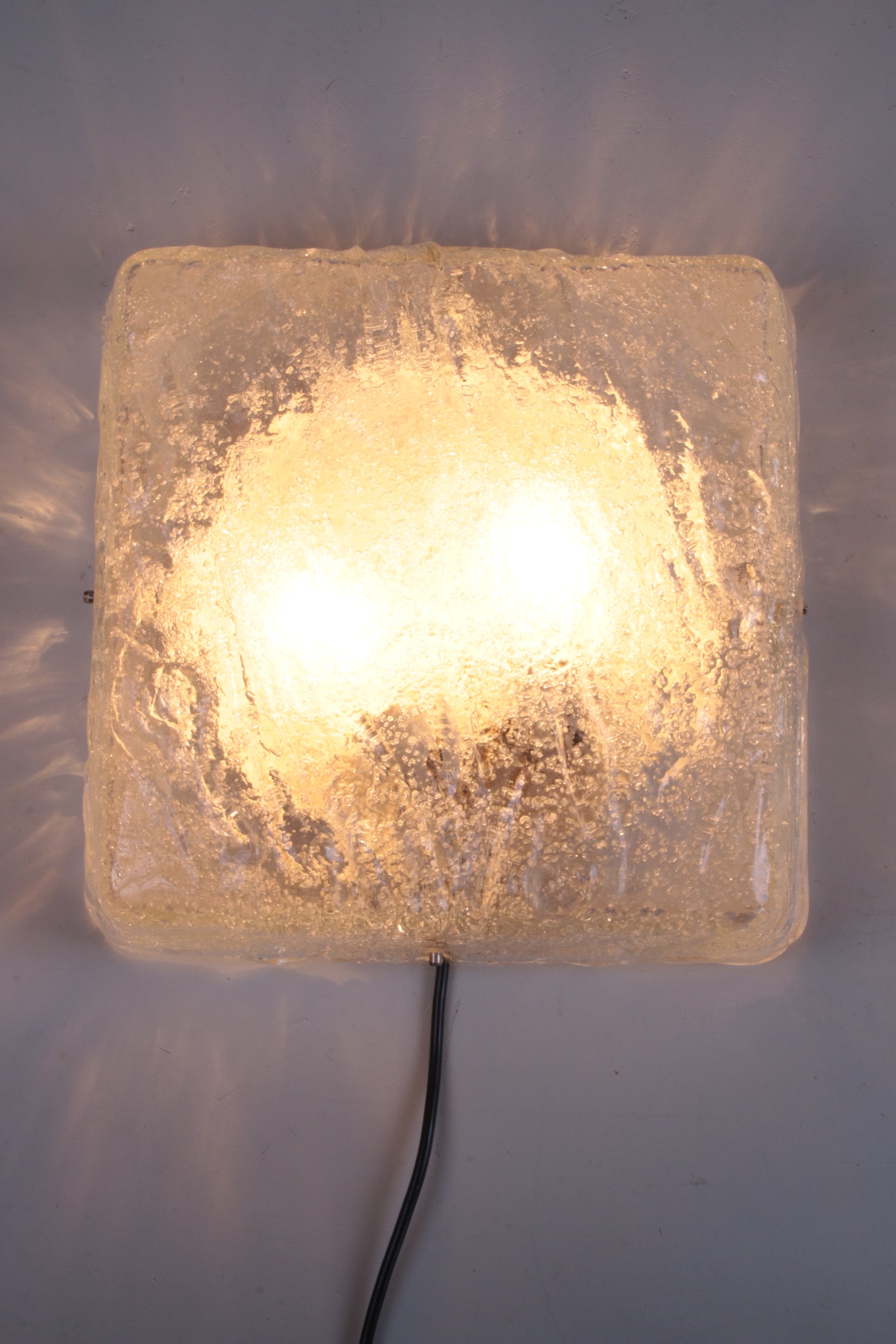 Vintage Plafondlamp of Wandlamp van Kaiser Idell / Kaiser Leuchten, jaren 60 vookant licht aan