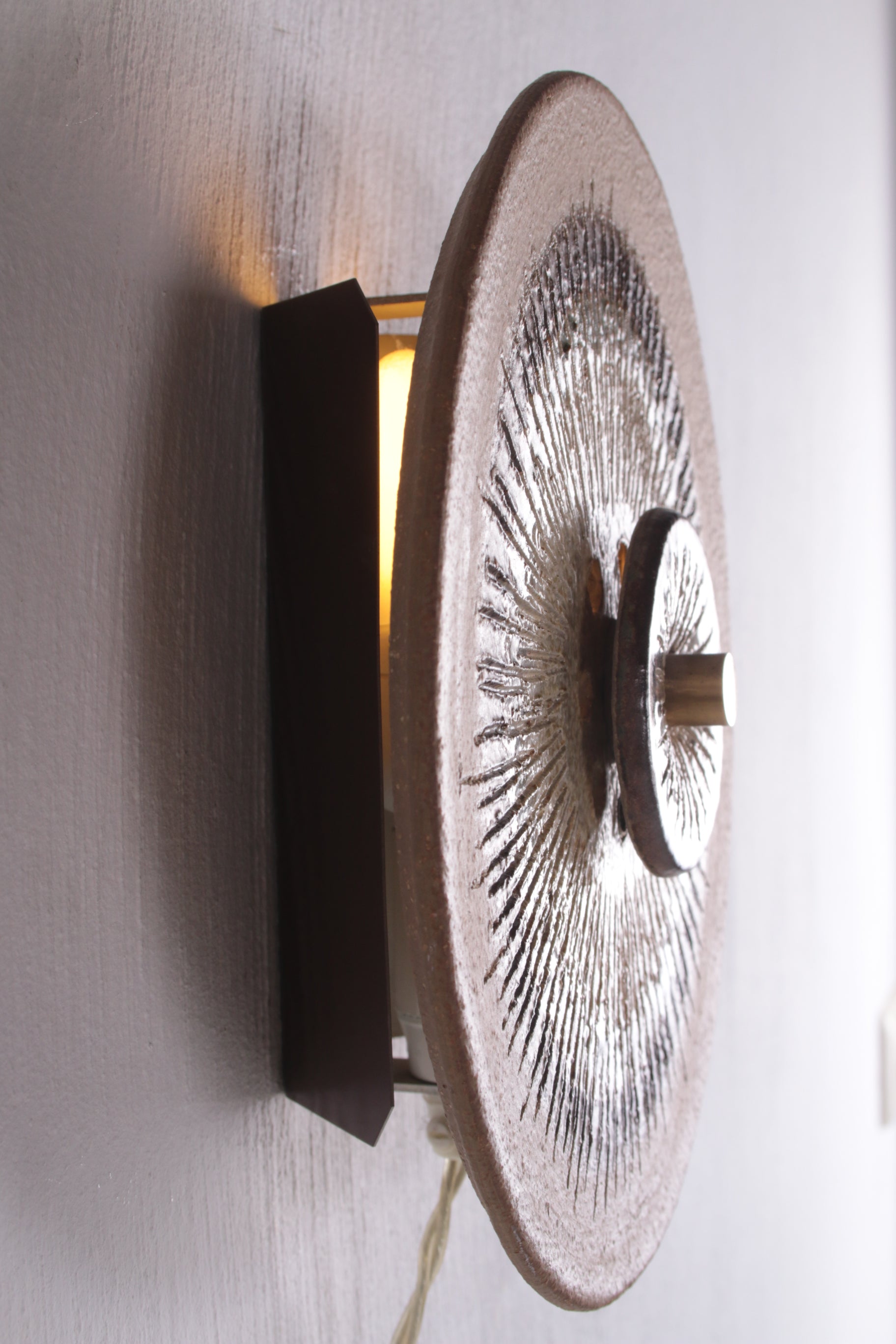 Soholm Wandlamp van Noomi Backhausen & Poul Brandborg zijkant