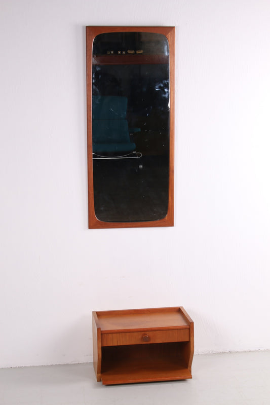Teak houten Gang set spiegel met zwevend ladenkastje jaren60 voorkant spiegel opgehangen