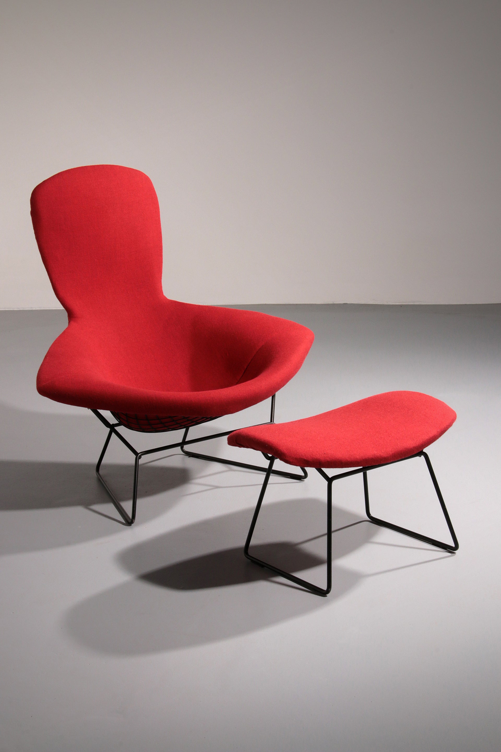 Harry Bertoia Bird Armchair with Ottoman - Iconic 1970s Design