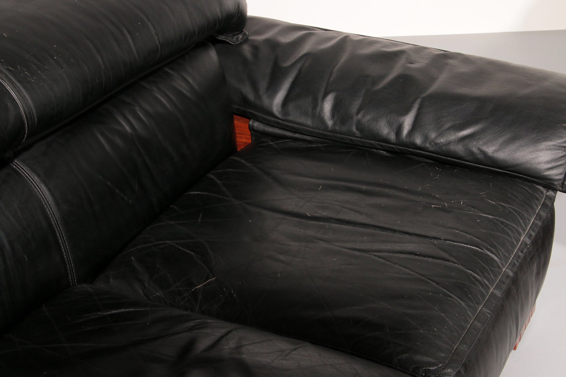 Luciano Frigerio 'Model Norman' Two-Seater Piano Bench