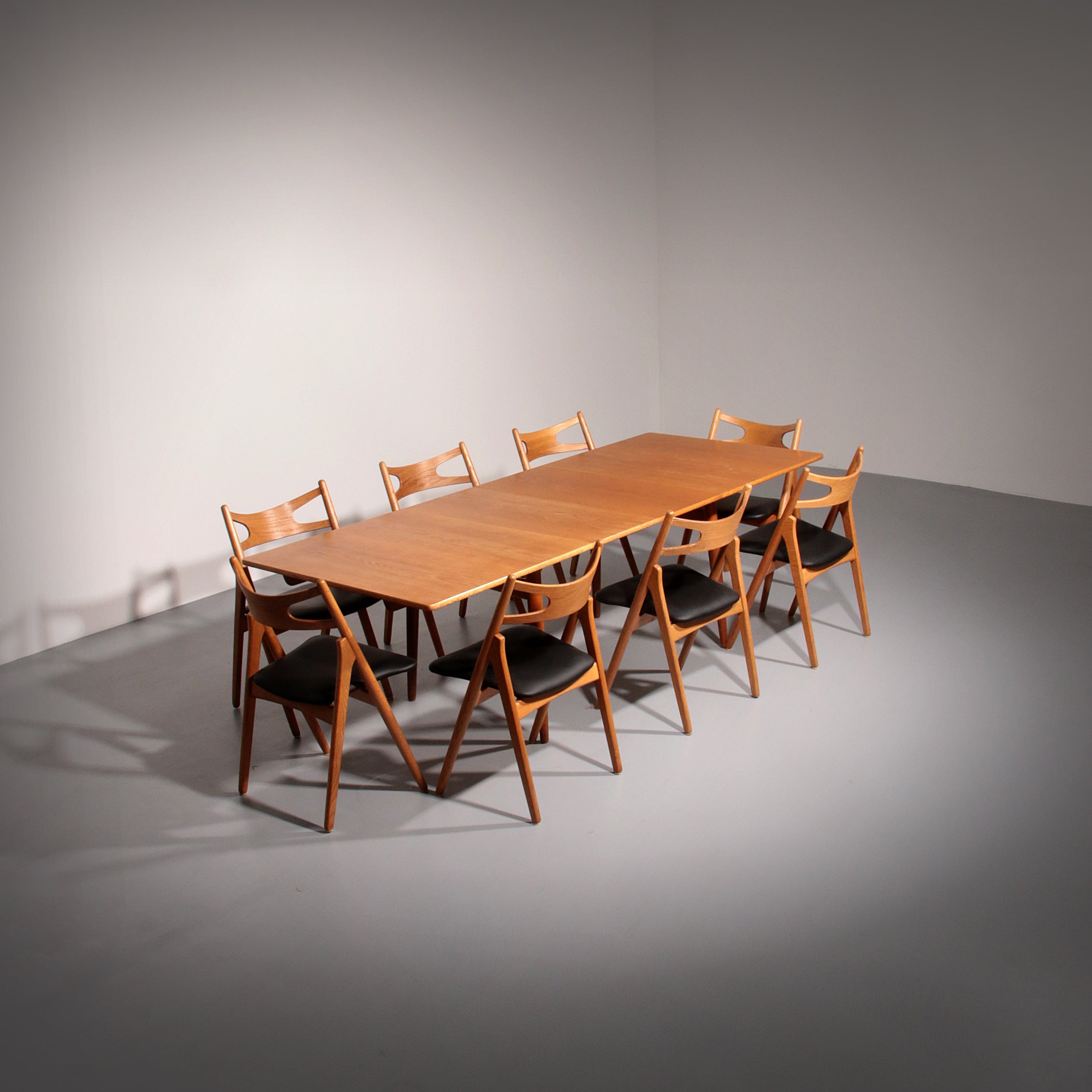 Hans J Wegner Dining Room Set 8 CH29 Sawbuck Chairs & AT 310 Table