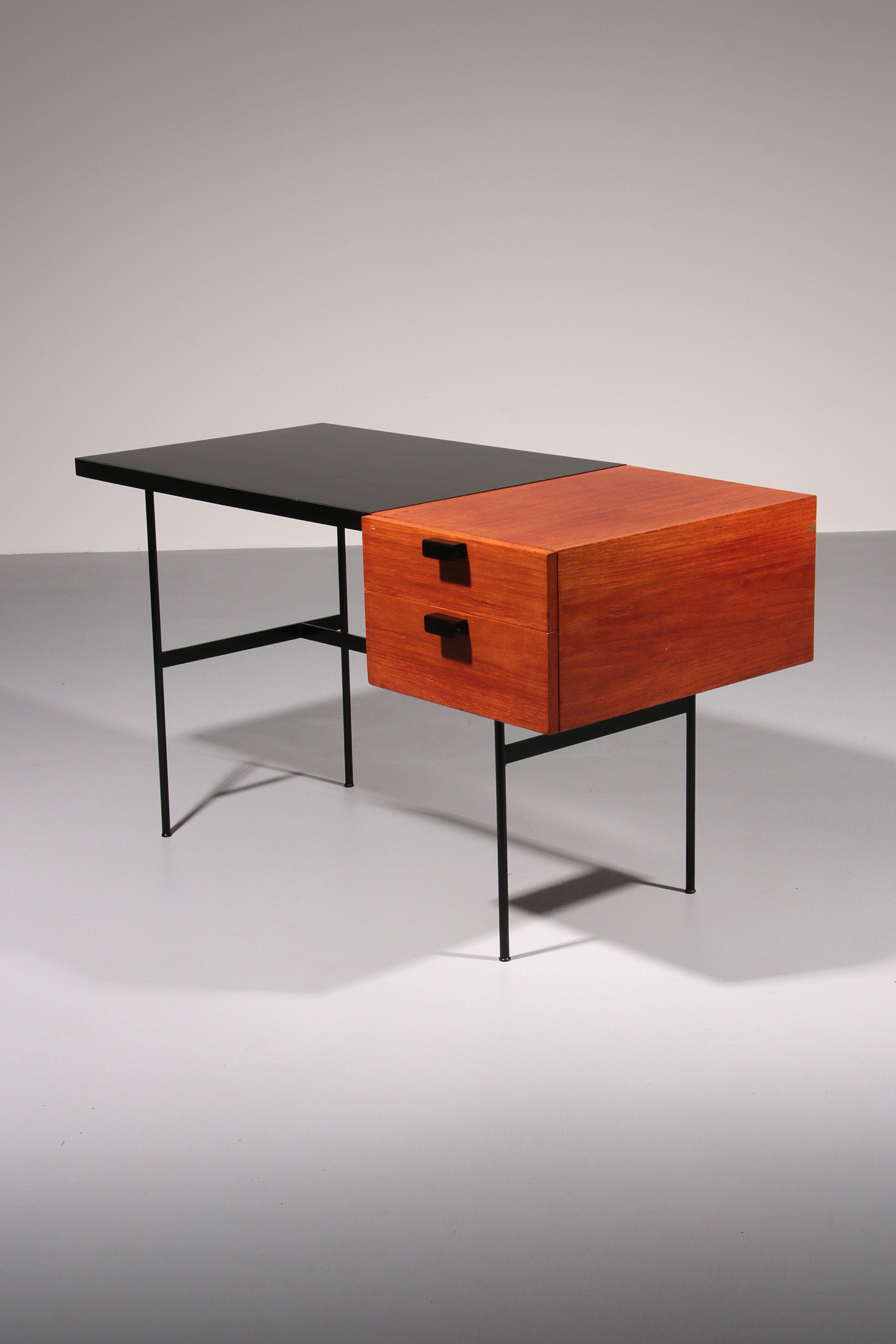 CM141 Desk by Pierre Paulin for Thonet, France, 1953s