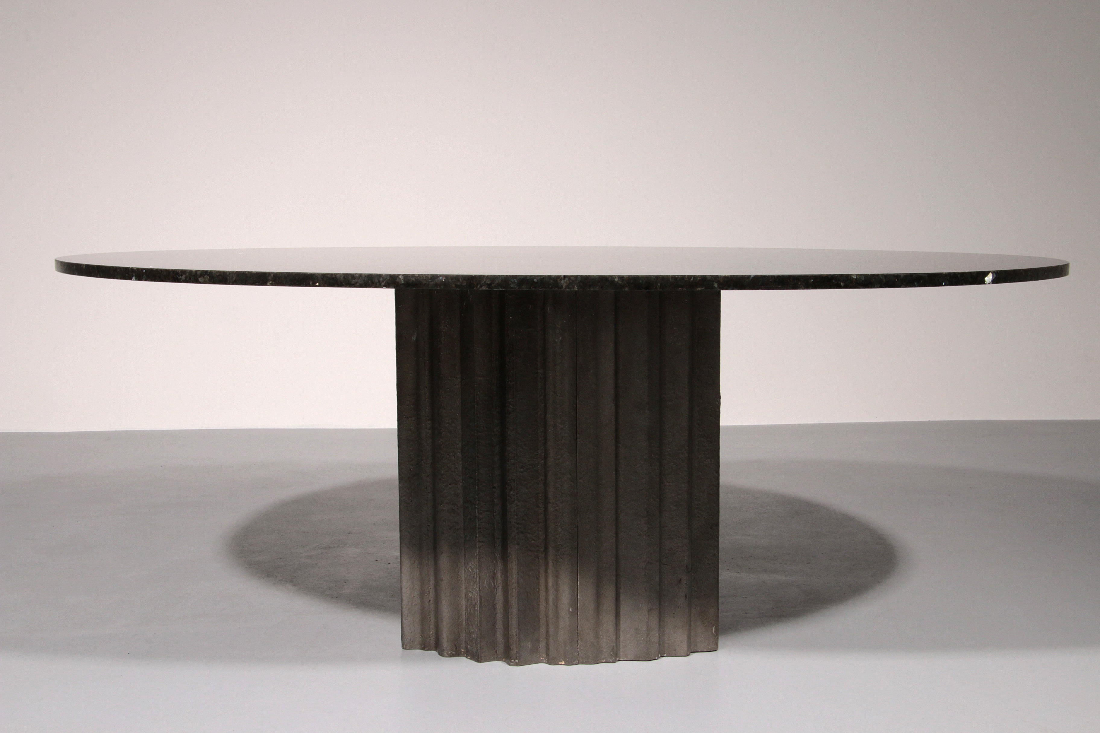 Chic Brutalist Dining Table by Max Papiri 1970 Italy