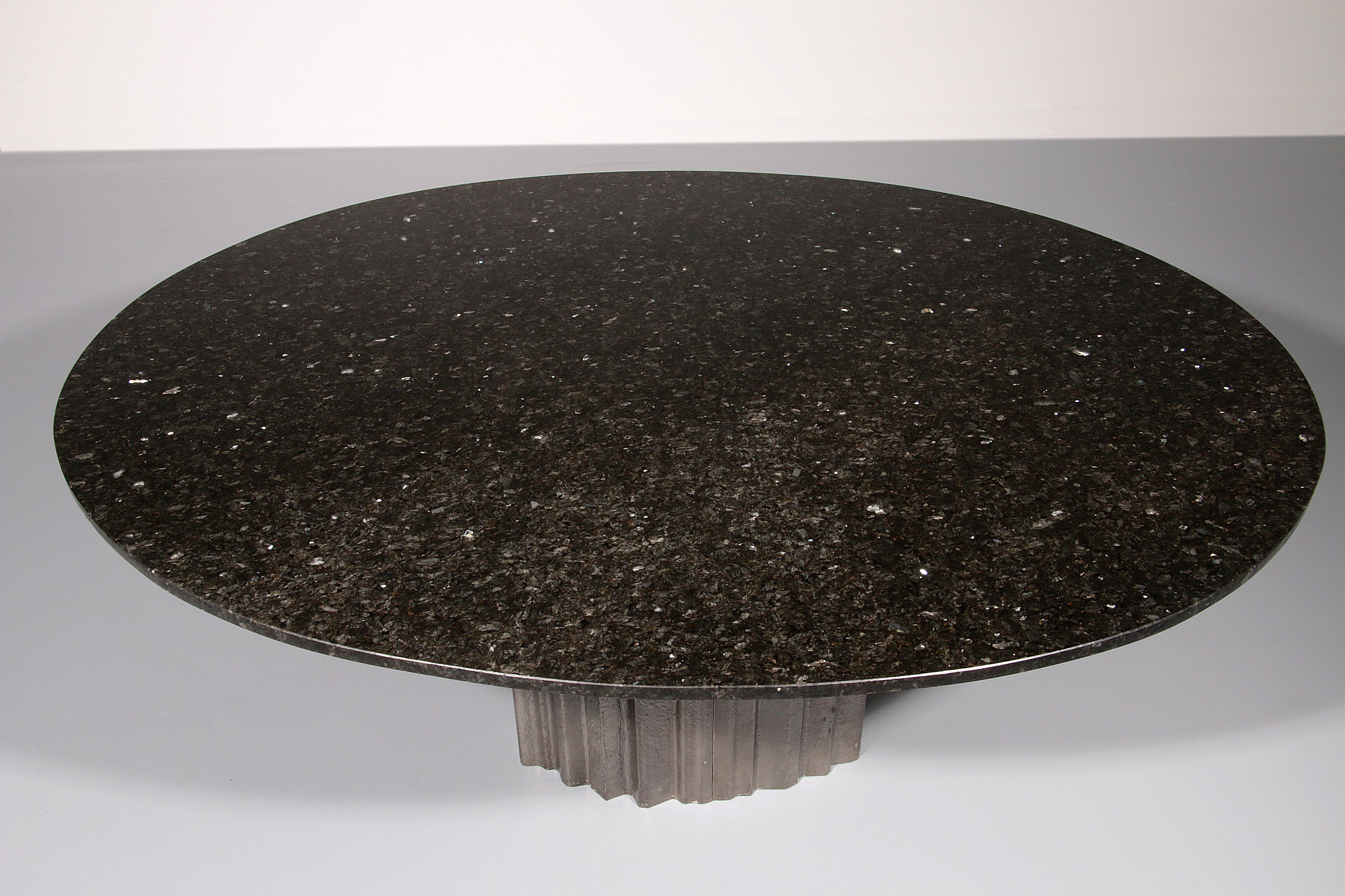 Chic Brutalist Dining Table by Max Papiri 1970 Italy