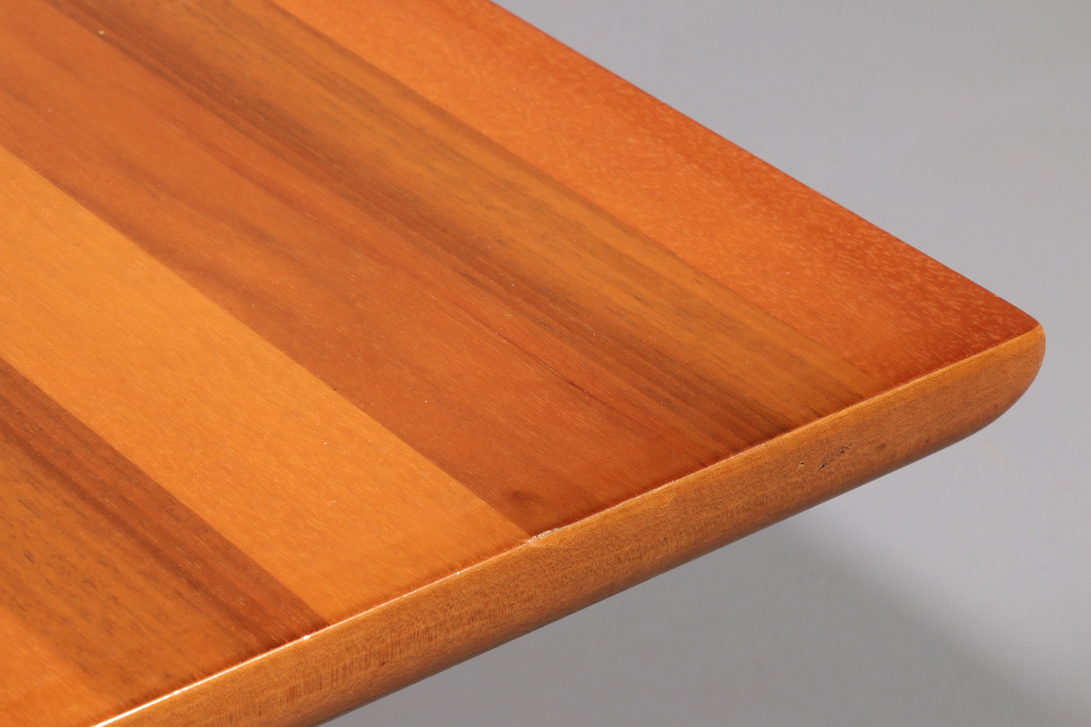  Bellini’s Exquisite Walnut Coffee Table – A Masterpiece of Italian Modernism 1970