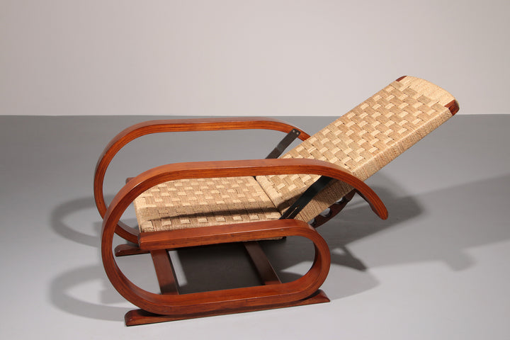 An exceptionally rare and elegant reclining lounge chair from 1950s Italy,