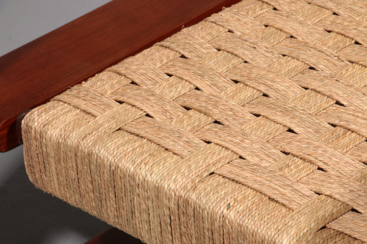 An exceptionally rare and elegant reclining lounge chair from 1950s Italy,