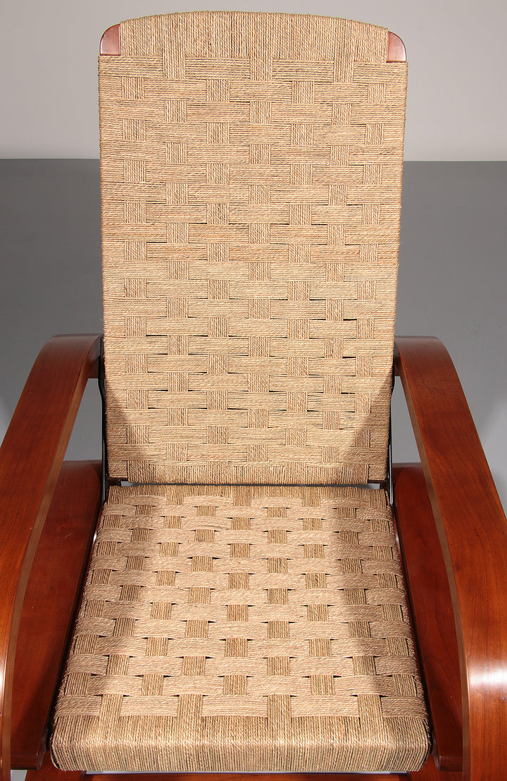 An exceptionally rare and elegant reclining lounge chair from 1950s Italy,