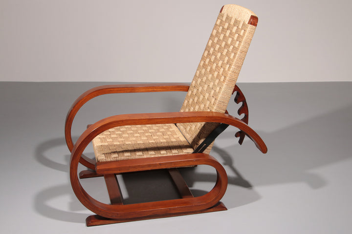 An exceptionally rare and elegant reclining lounge chair from 1950s Italy,
