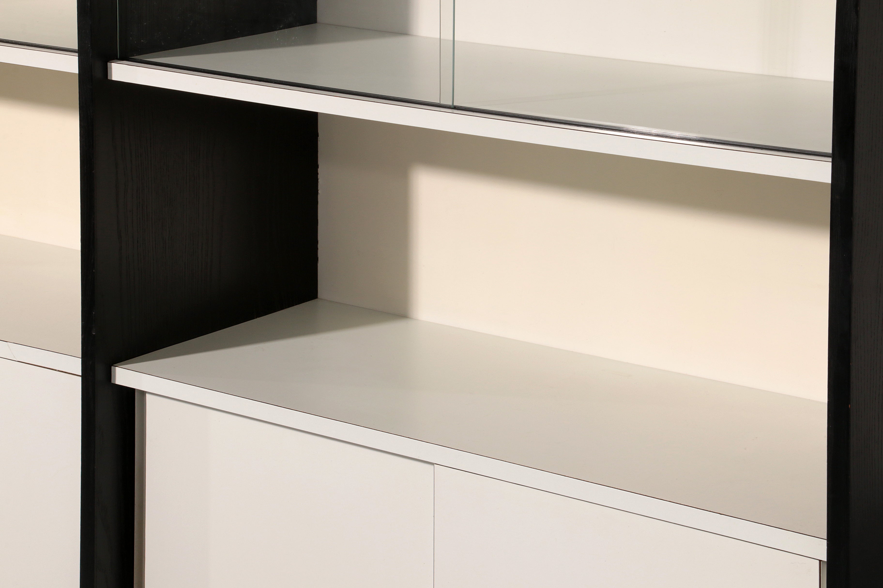 Martin Visser bookcase ‘t Spectrum Holland 1965