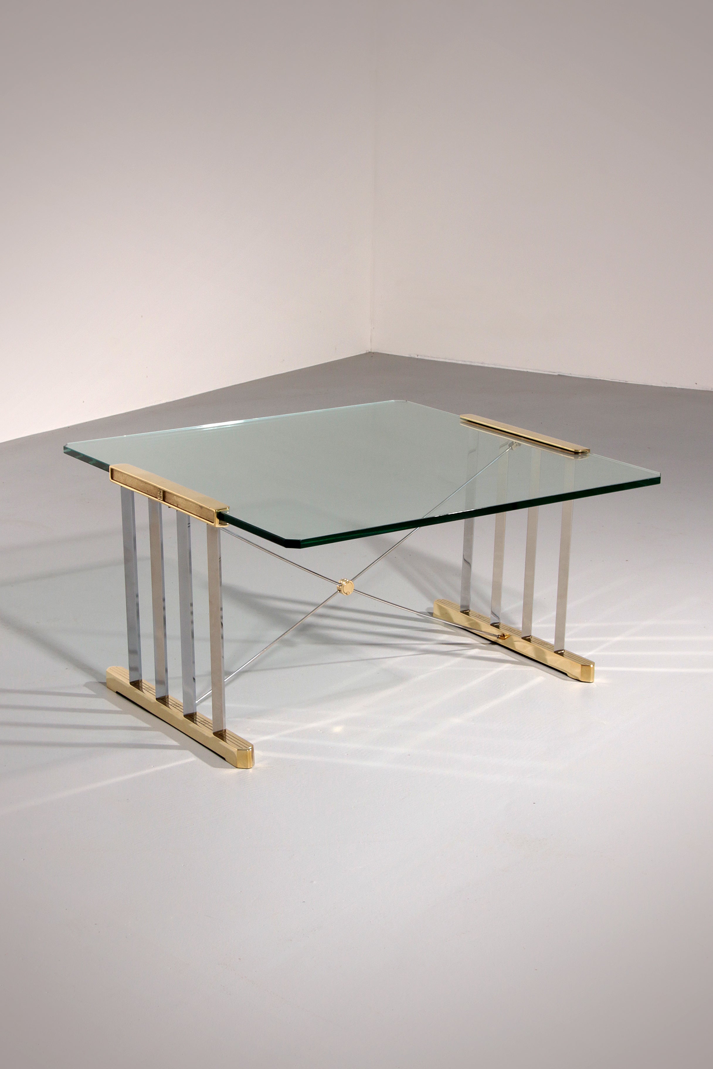 Coffee Table by Peter Ghyczy Model T34