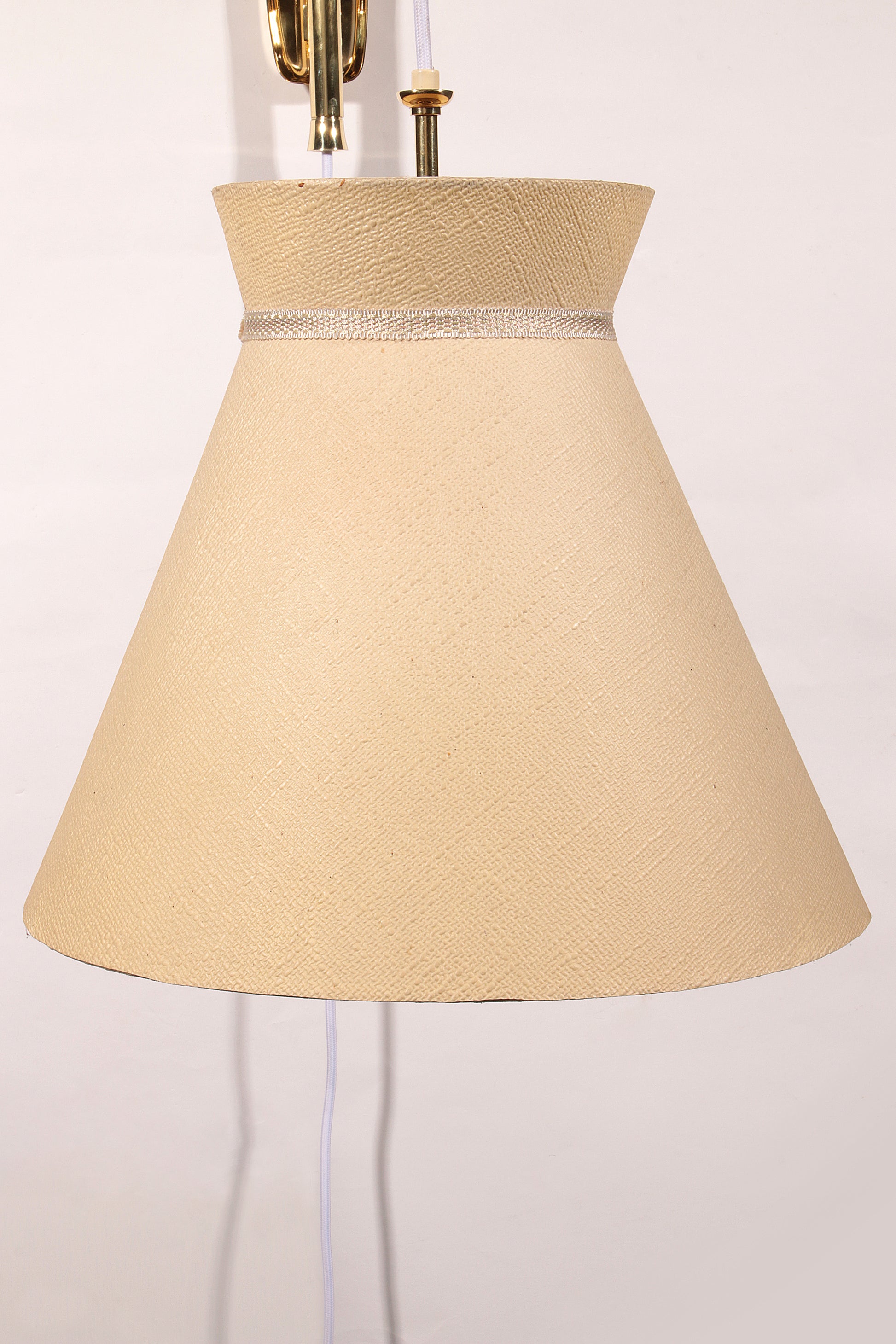 Elegant 1950s Italian Brass Diabolo Wall Lamp very rare