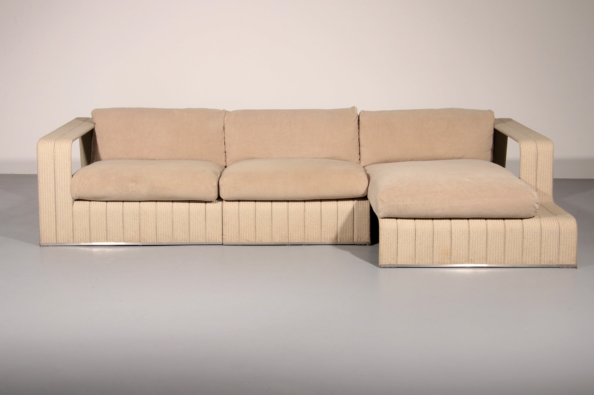 Paola Lenti Lounge seat and table The Art of Outdoor Elegance
