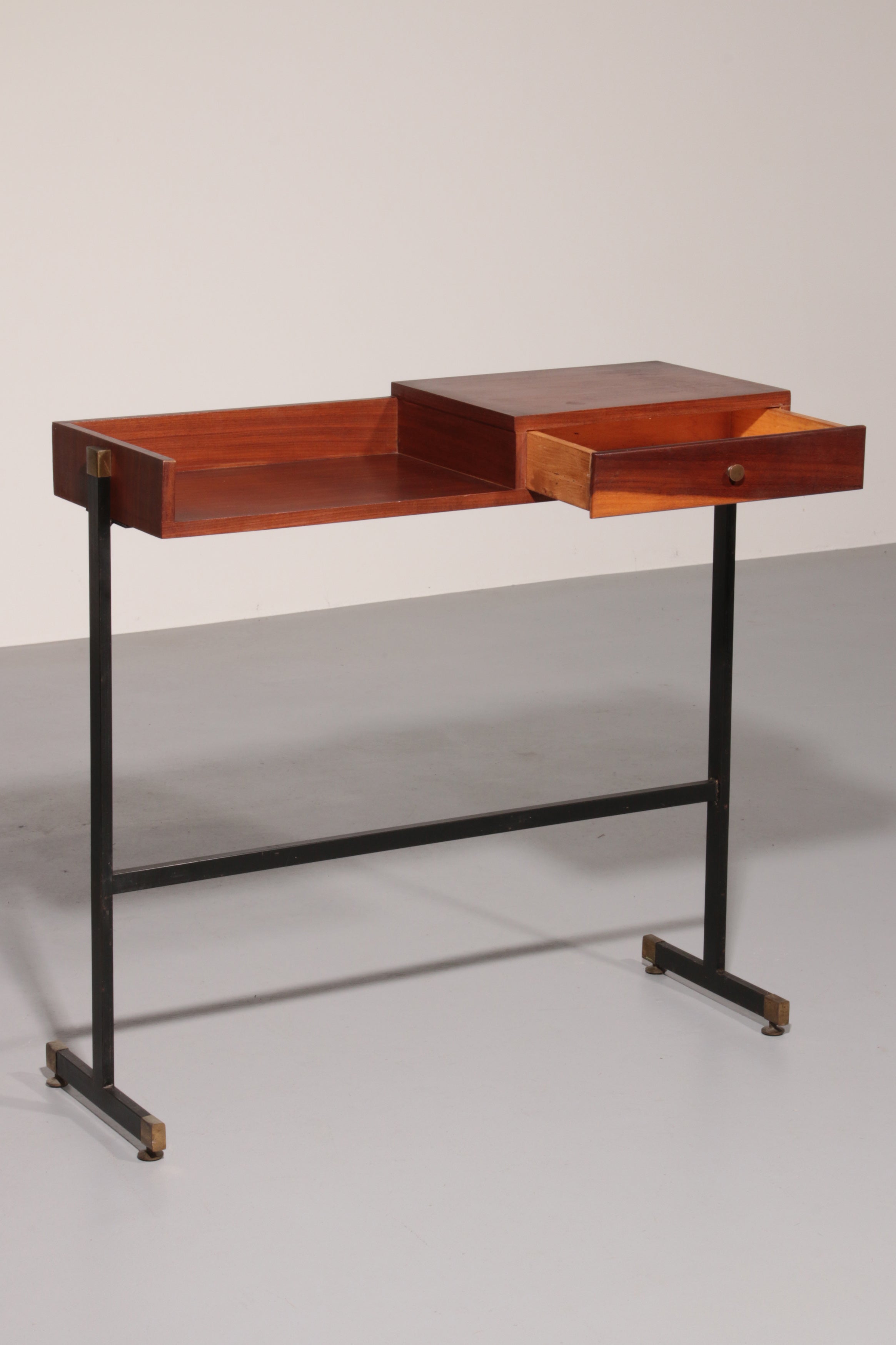 Rare Italian Mid-Century Modern Console / Writing Table off Ico Parisi.