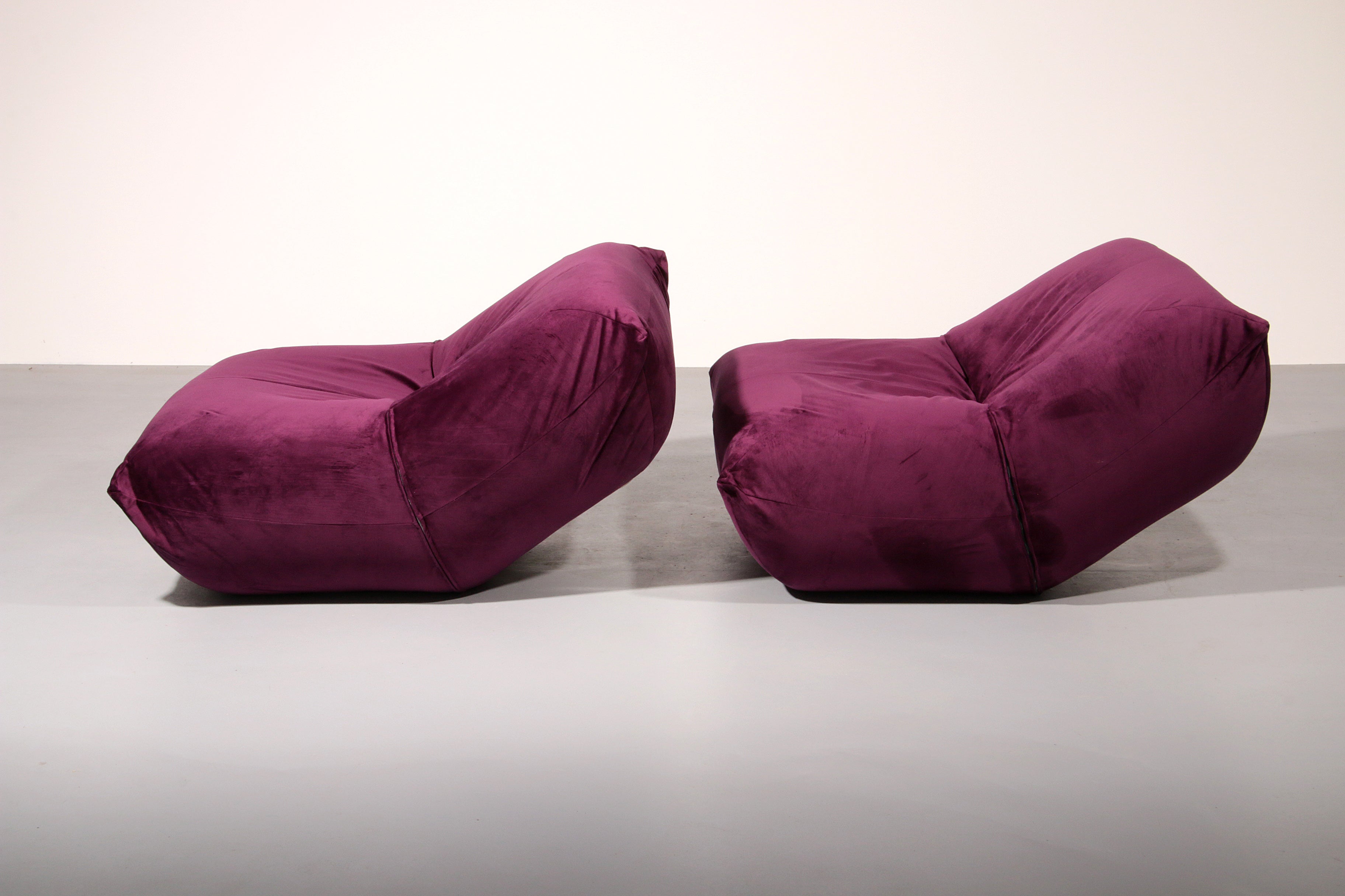 Purple Papillon Lounge Chairs by Guido Maria Rosati for Giovannetti Mind condition