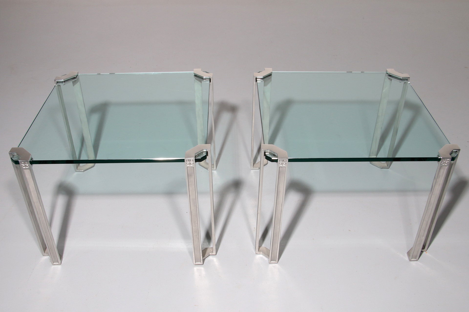 Peter Ghyczy T24 tables a set of two pieces from the 1970s.
